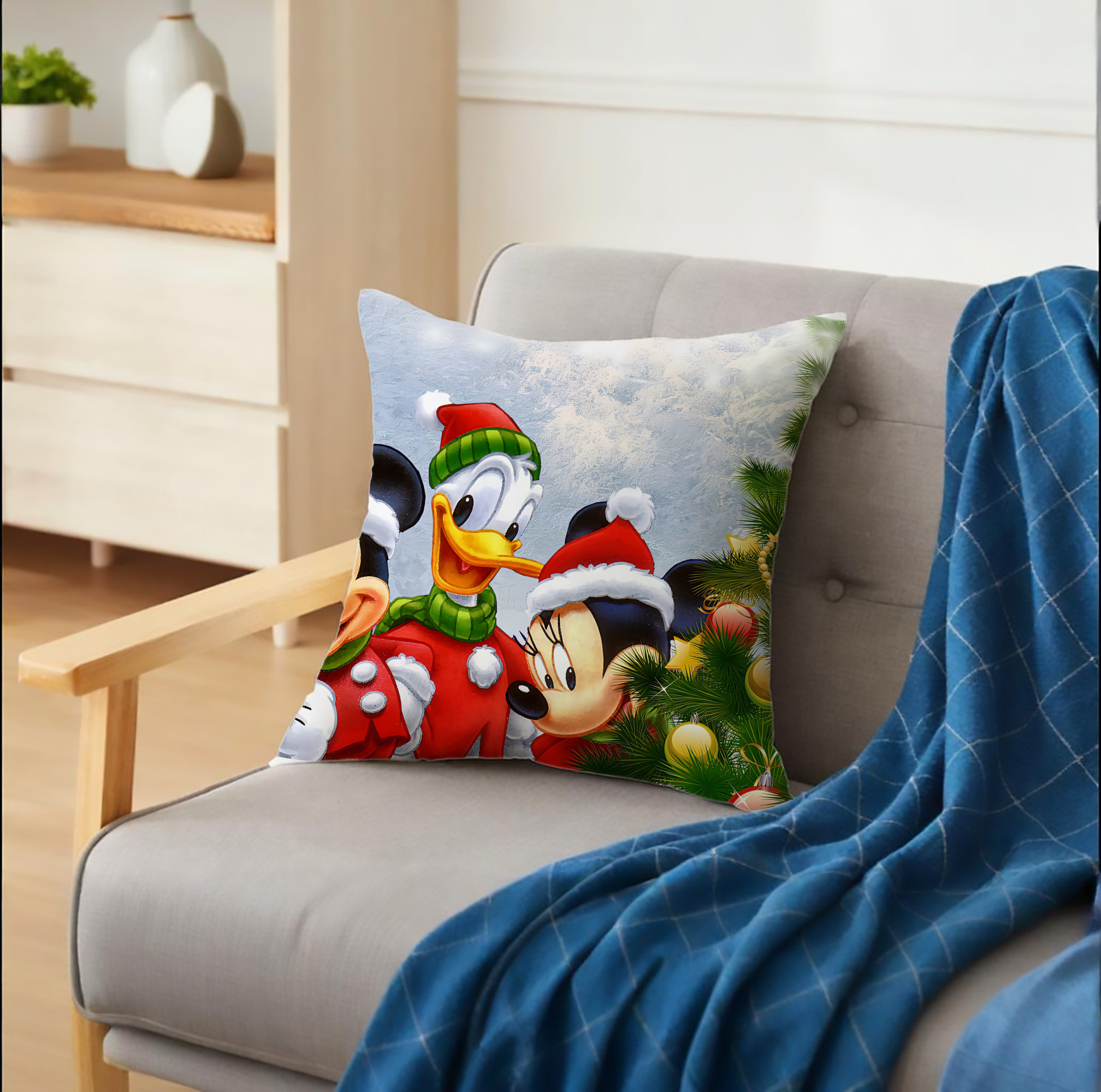 ミッキーマウス Mickey Mouse クッションカバー＆本体セット（ポリエステル素材）