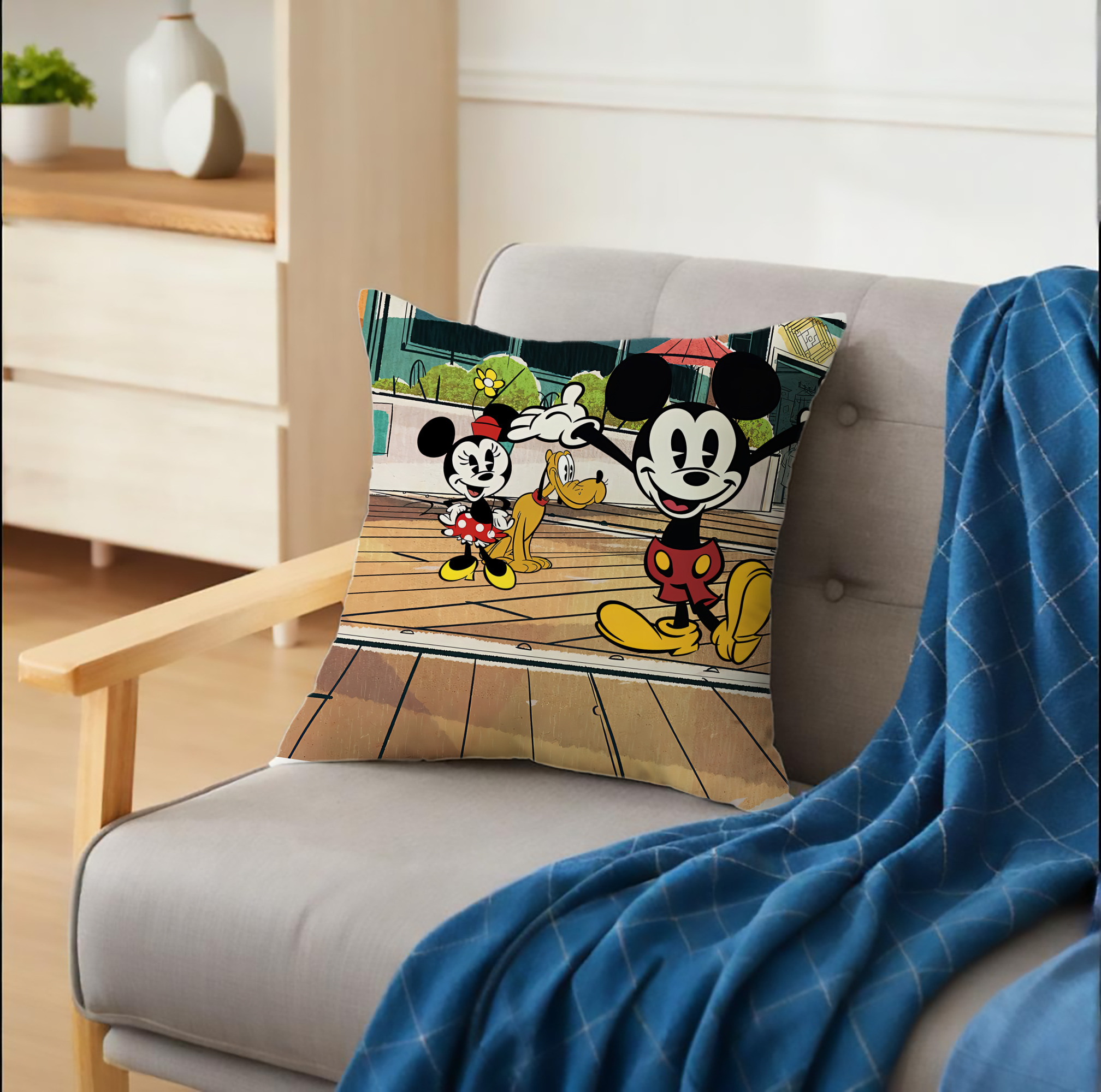 ミッキーマウス Mickey Mouse クッションカバー＆本体セット（ポリエステル素材）