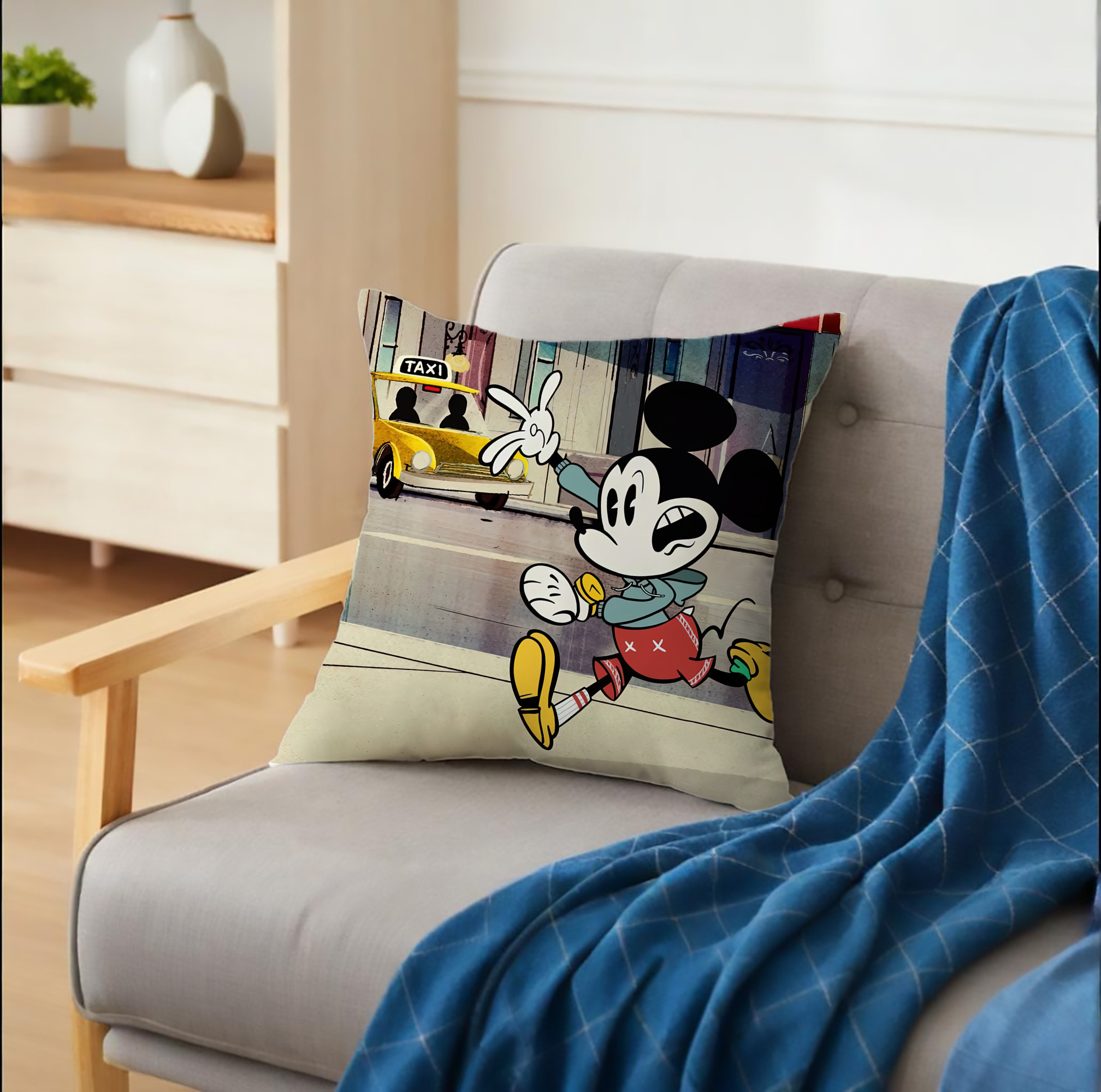 ミッキーマウス Mickey Mouse クッションカバー＆本体セット（ポリエステル素材）