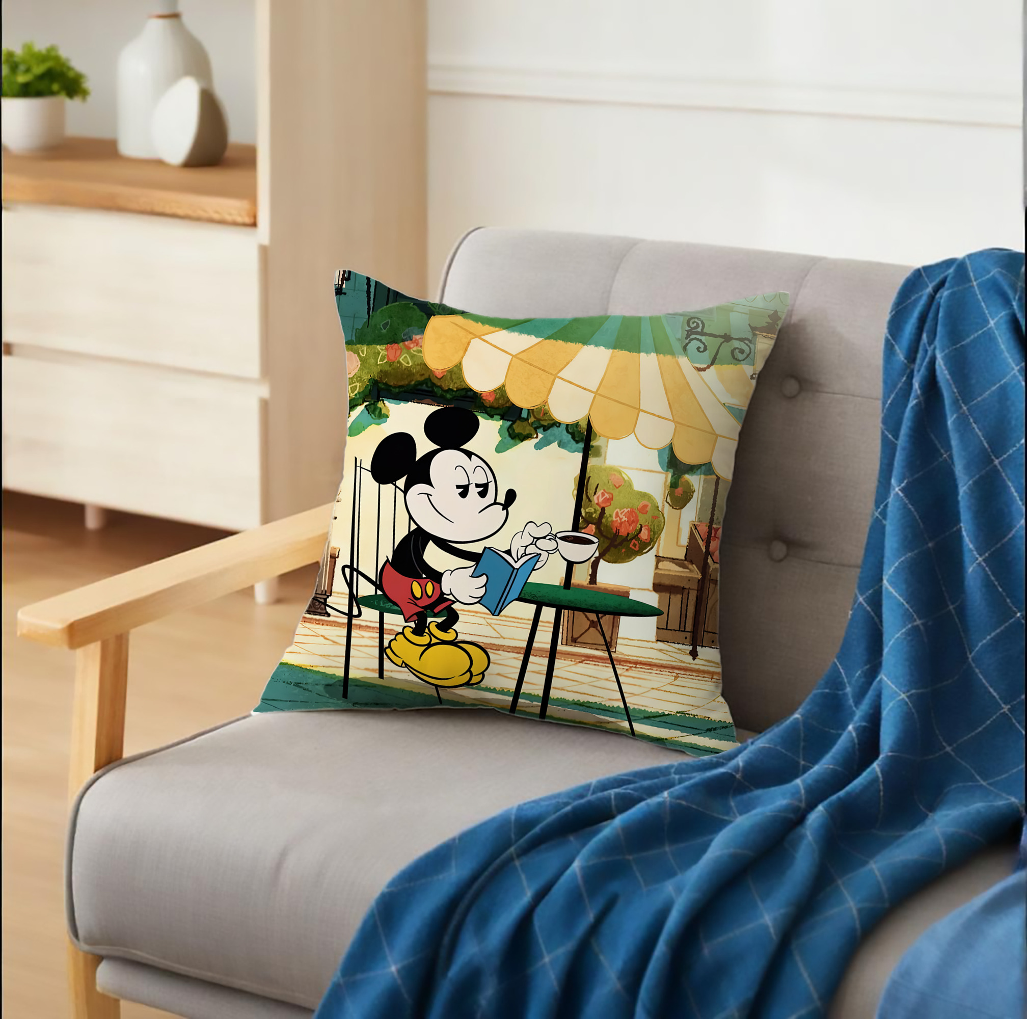 ミッキーマウス Mickey Mouse クッションカバー＆本体セット（ポリエステル素材）