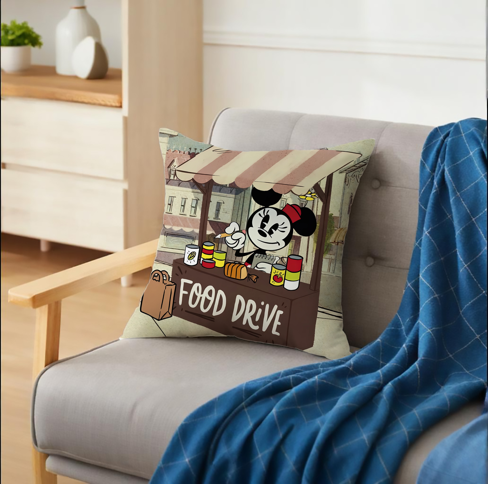 ミッキーマウス Mickey Mouse クッションカバー＆本体セット（ポリエステル素材）