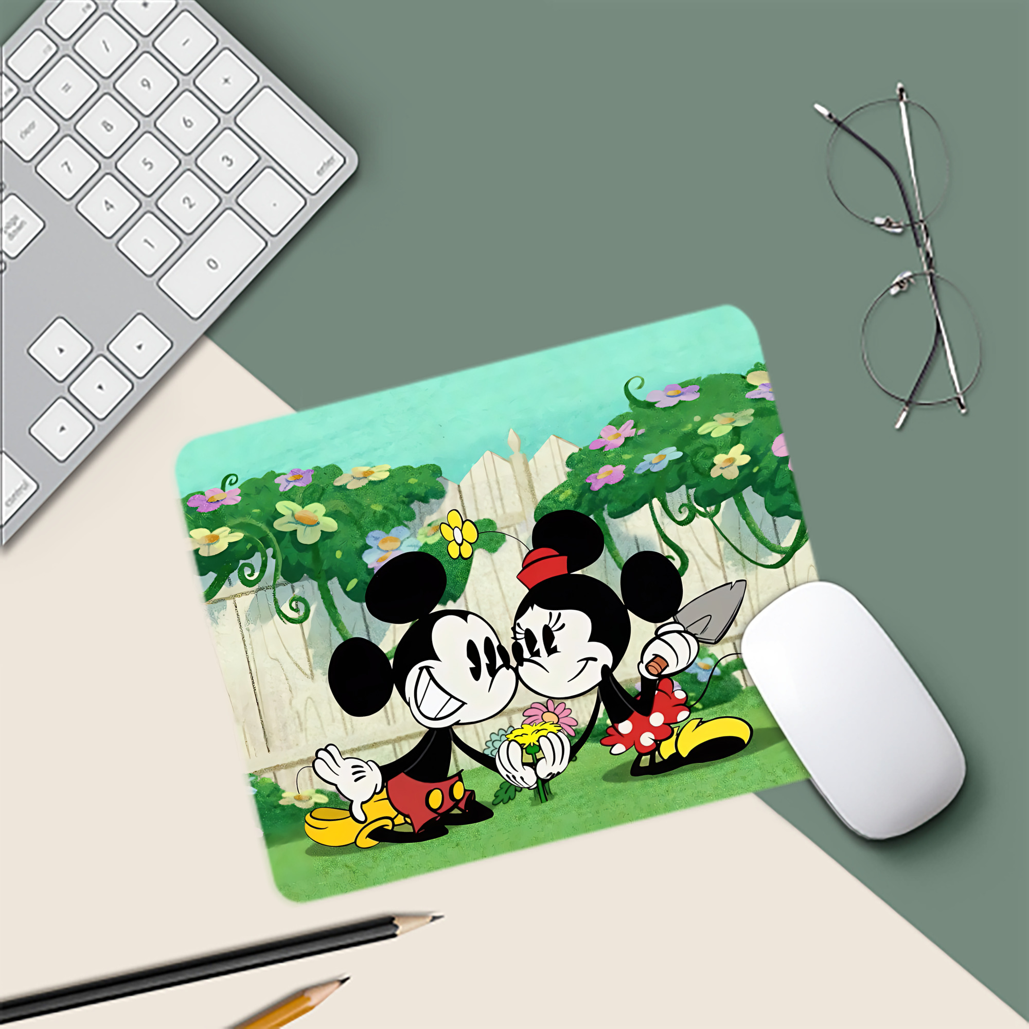 ミッキーマウス Mickey Mouse マウスパッド ステッチ加工 ラバー素材 防水 滑り止め 超薄型 ゲーミング/オフィス対応