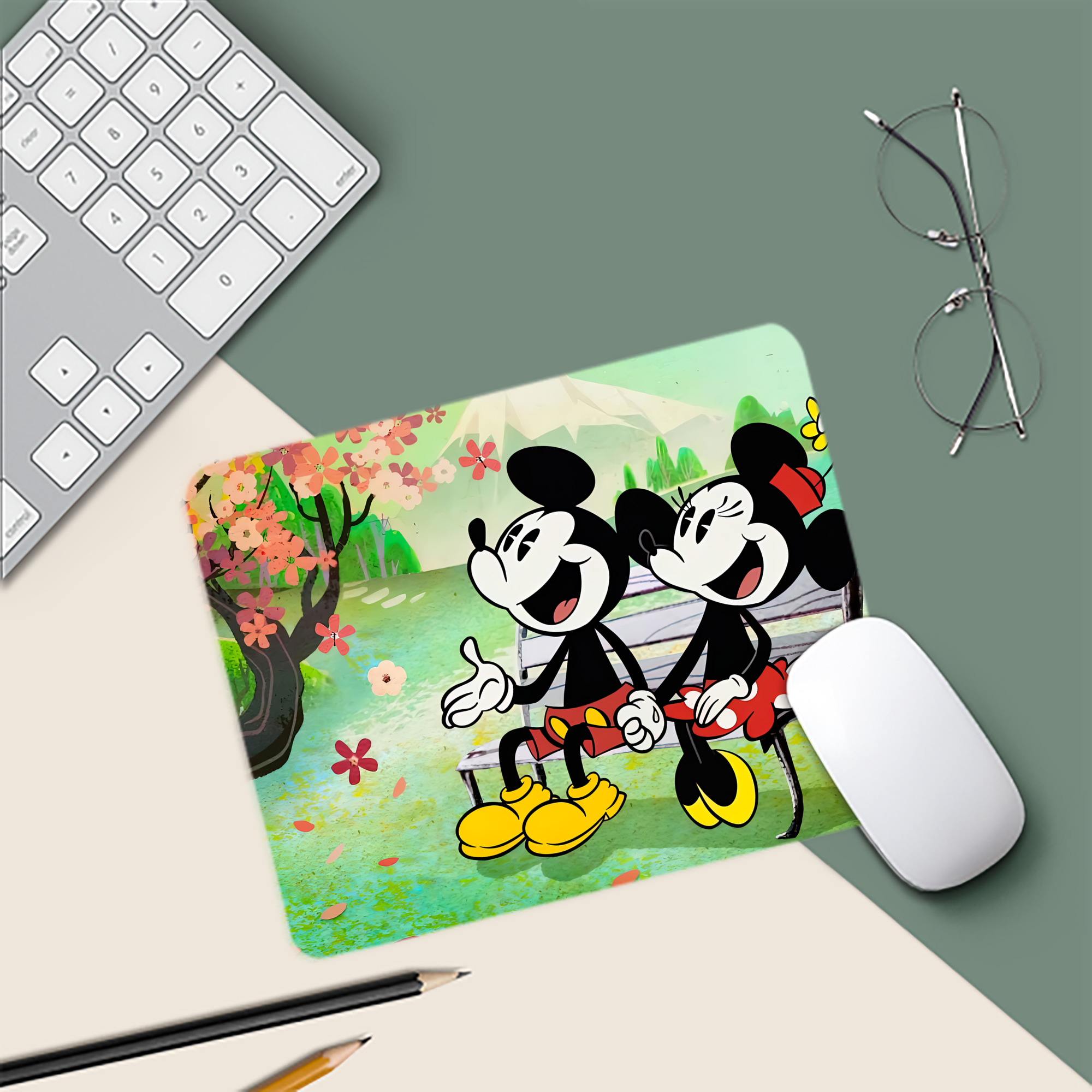 ミッキーマウス Mickey Mouse マウスパッド ステッチ加工 ラバー素材 防水 滑り止め 超薄型 ゲーミング/オフィス対応