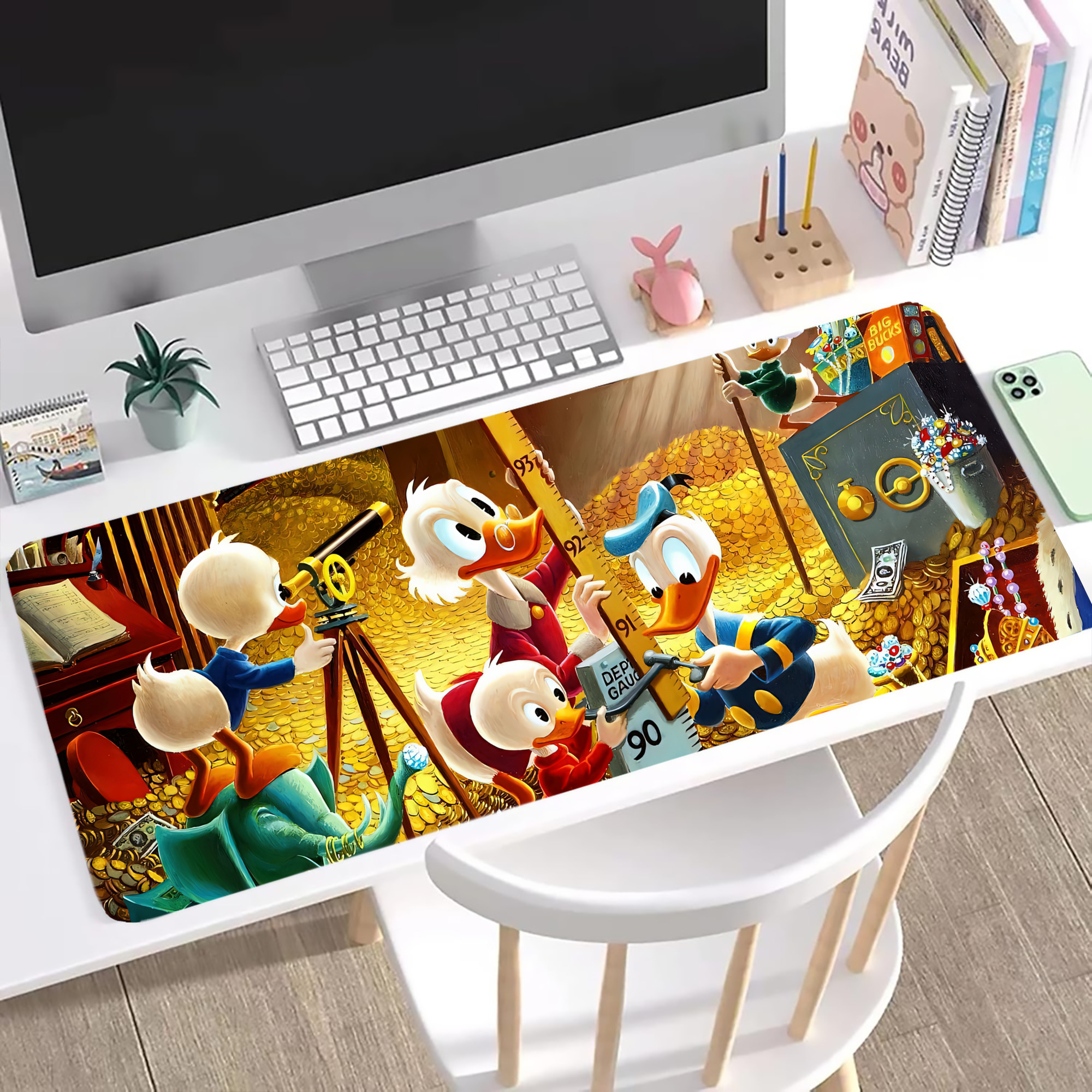 ミッキーマウス Mickey Mouse ステッチ加工 大判デスクマット／滑り止めマウスパッド