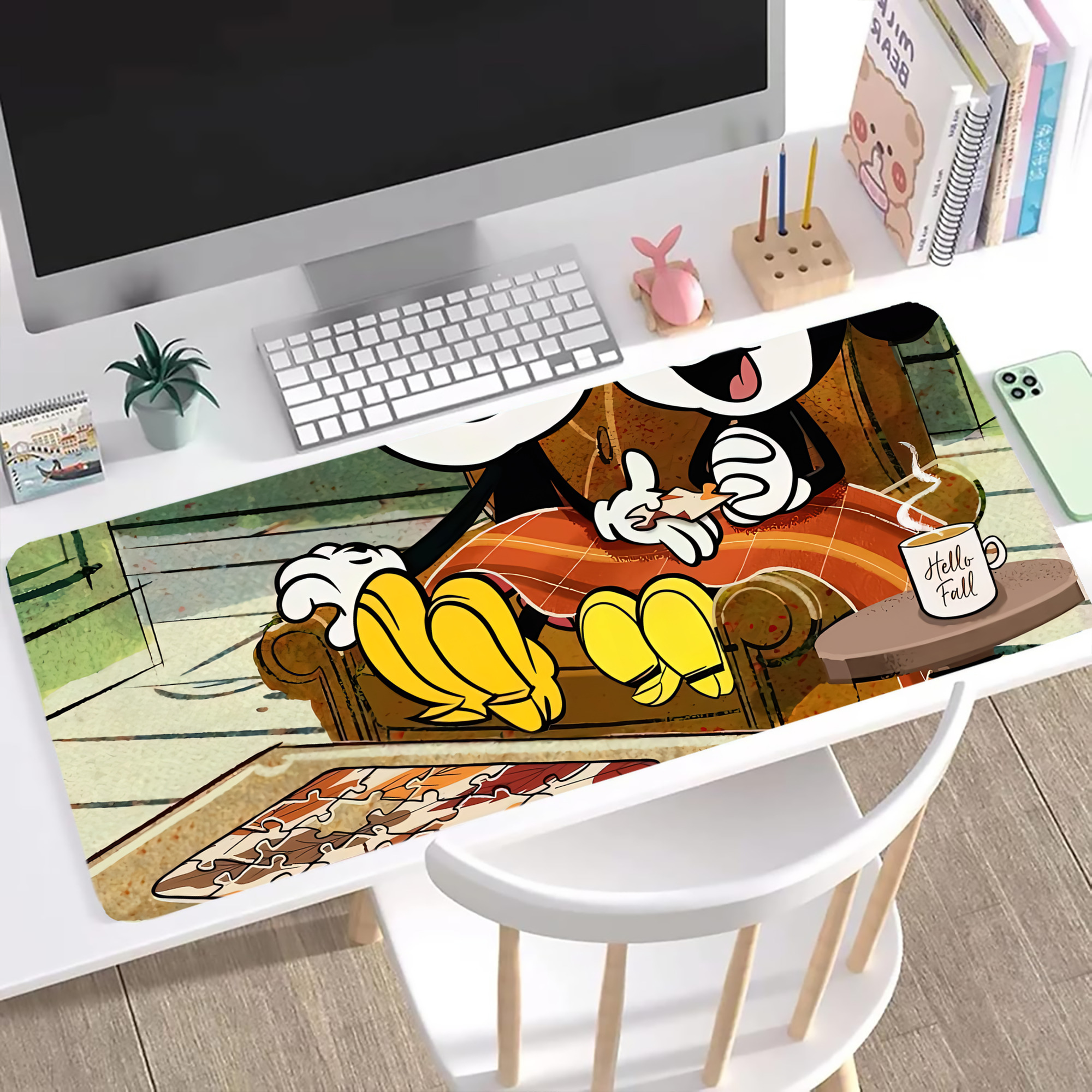 ミッキーマウス Mickey Mouse ステッチ加工 大判デスクマット／滑り止めマウスパッド