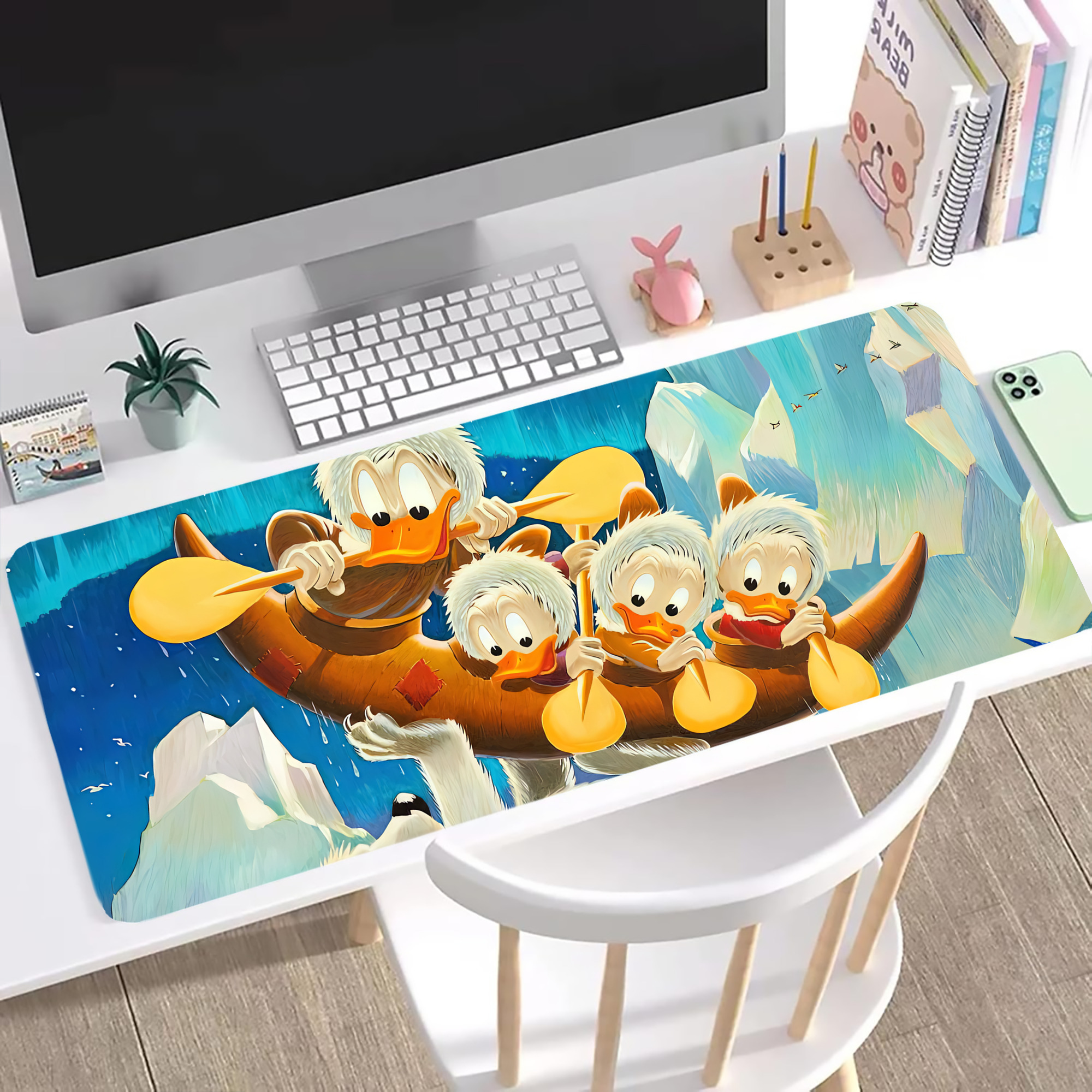 ミッキーマウス Mickey Mouse ステッチ加工 大判デスクマット／滑り止めマウスパッド
