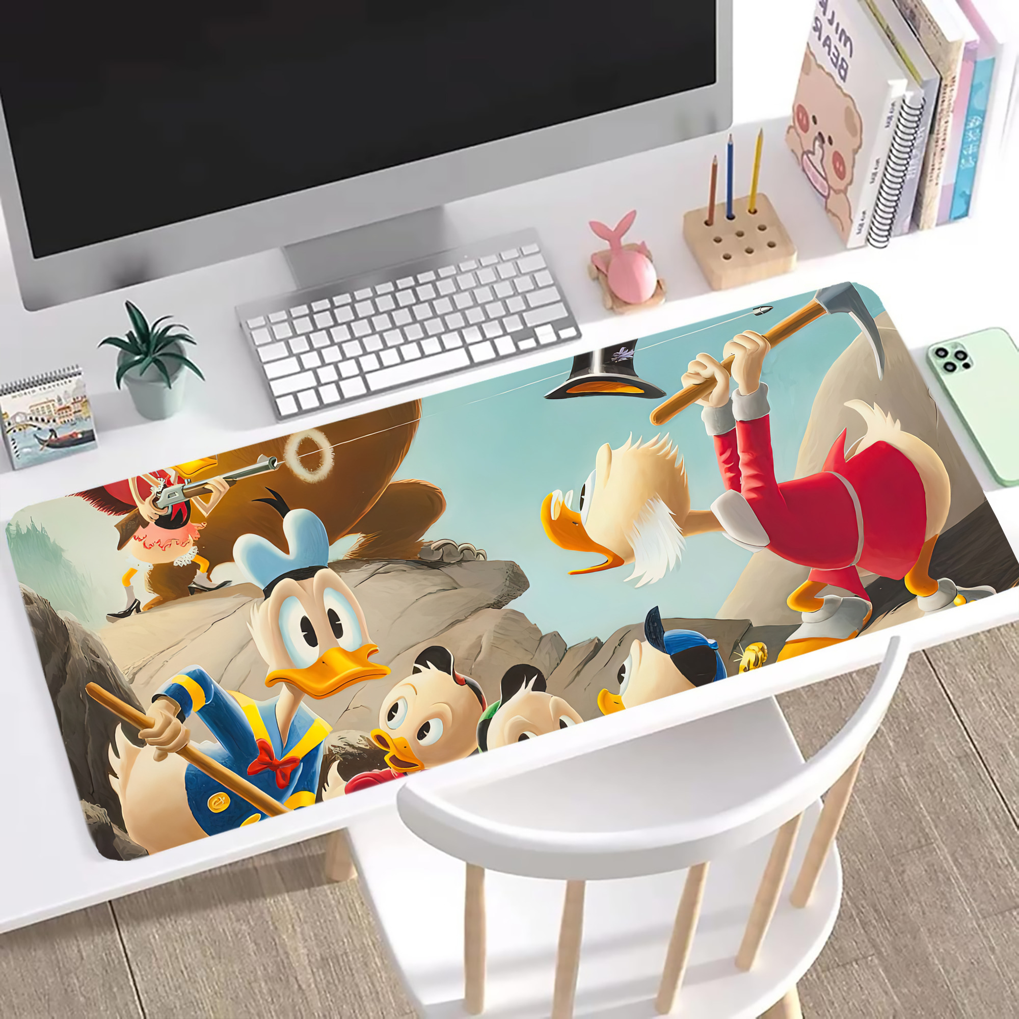 ミッキーマウス Mickey Mouse ステッチ加工 大判デスクマット／滑り止めマウスパッド