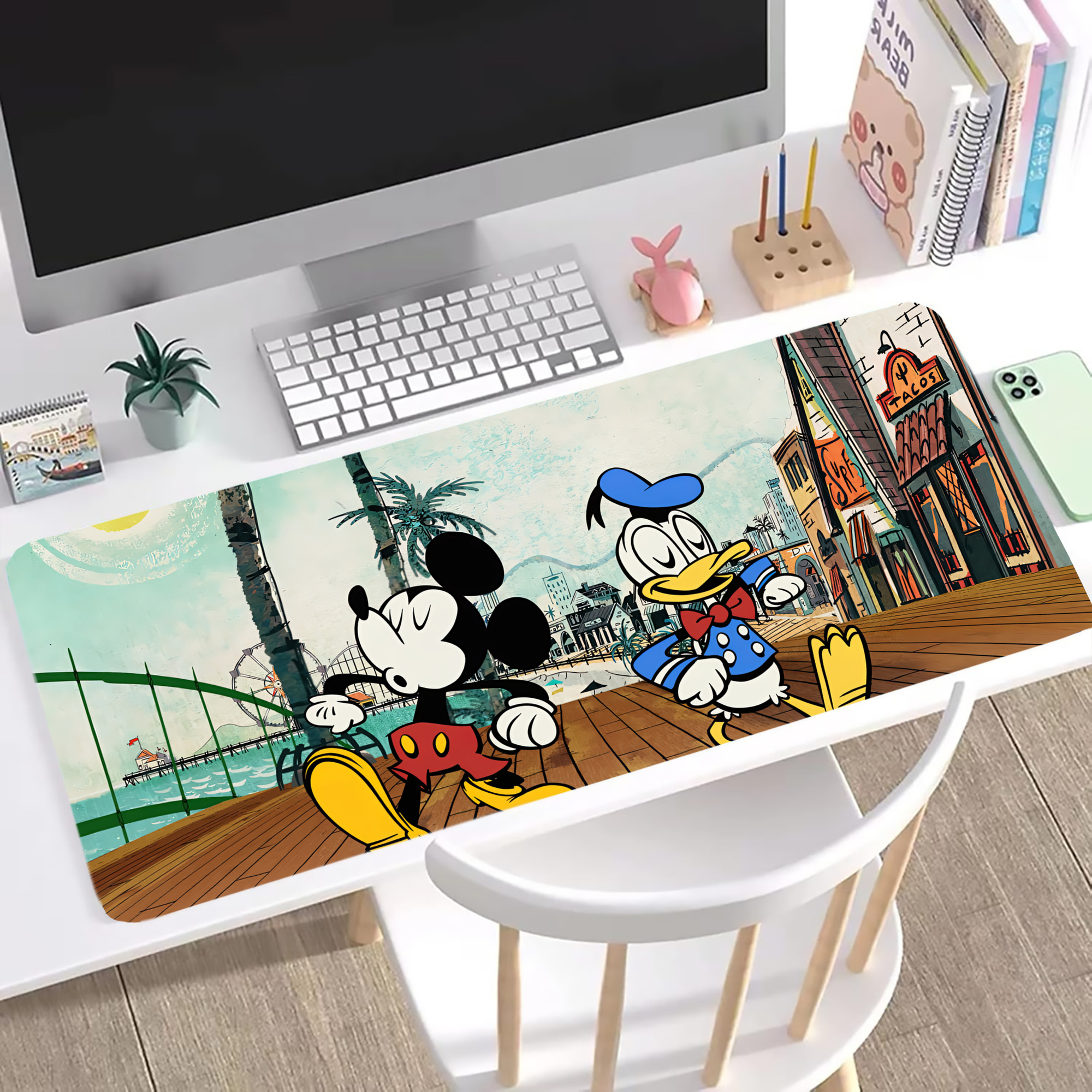 ミッキーマウス Mickey Mouse ステッチ加工 大判デスクマット／滑り止めマウスパッド
