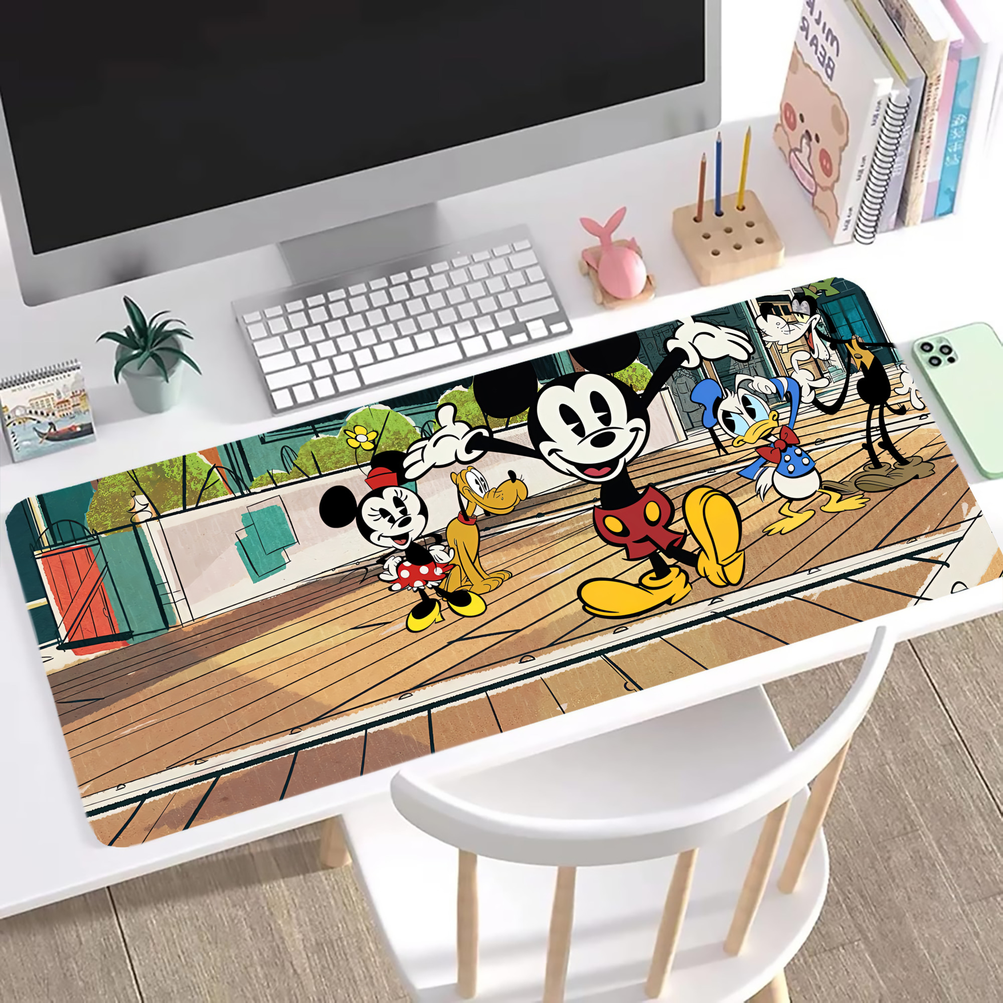 ミッキーマウス Mickey Mouse ステッチ加工 大判デスクマット／滑り止めマウスパッド