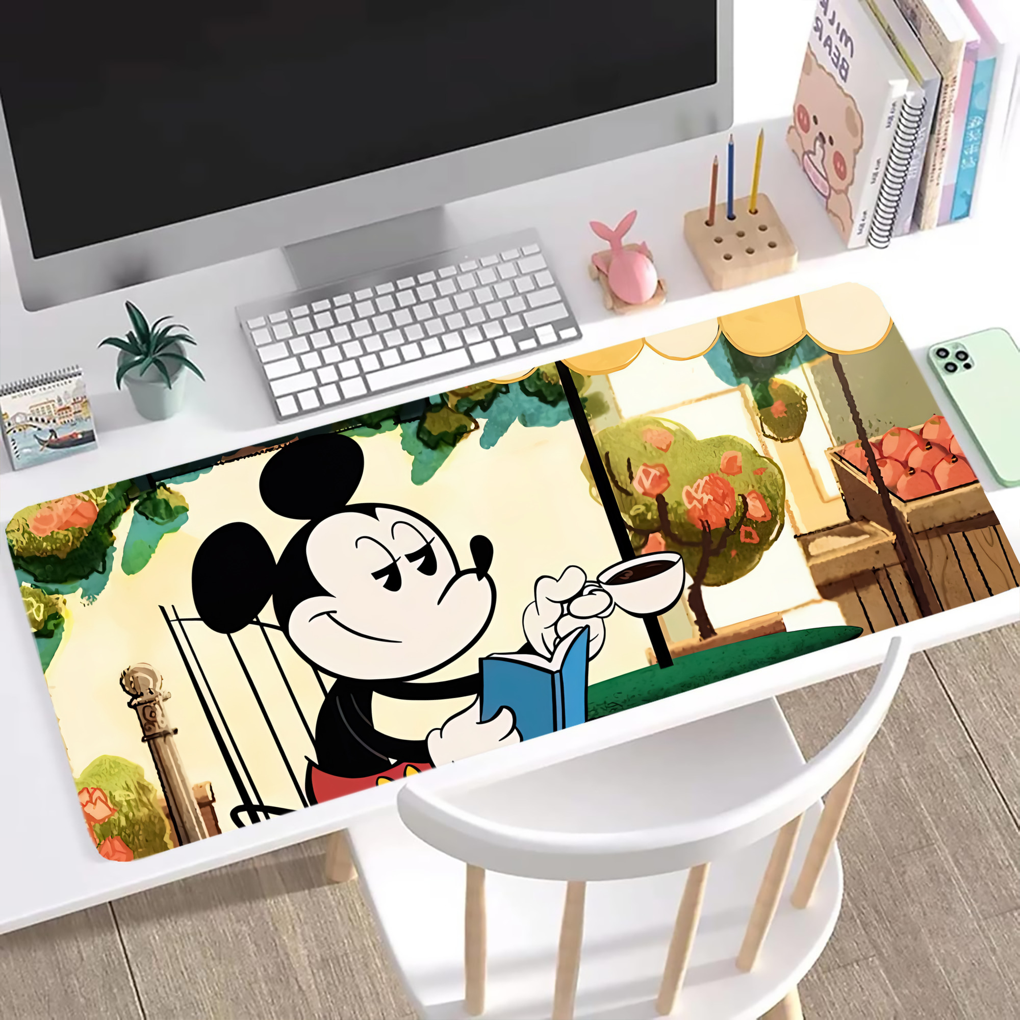 ミッキーマウス Mickey Mouse ステッチ加工 大判デスクマット／滑り止めマウスパッド