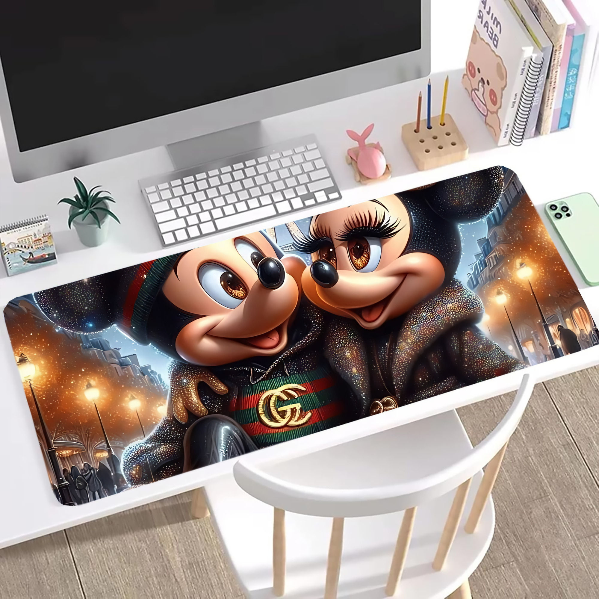 ミッキーマウス Mickey Mouse ステッチ加工 大判デスクマット／滑り止めマウスパッド