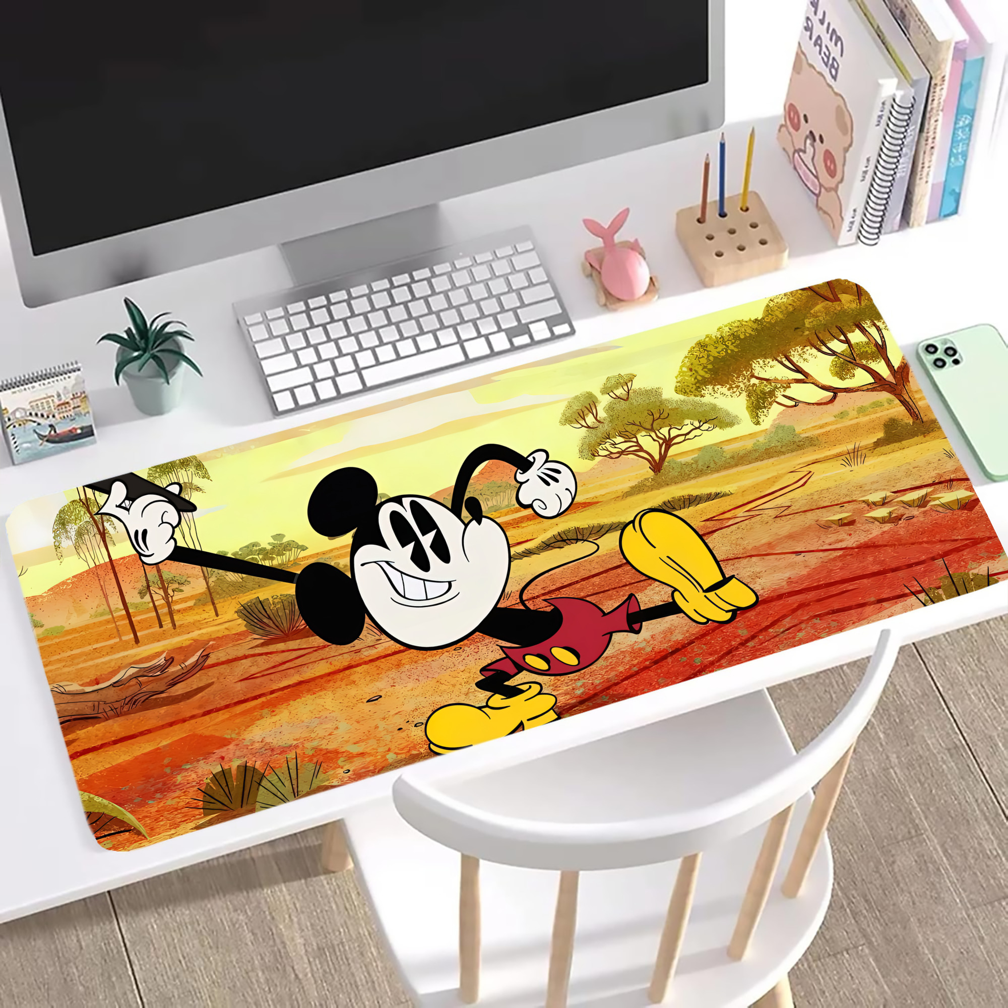 ミッキーマウス Mickey Mouse ステッチ加工 大判デスクマット／滑り止めマウスパッド