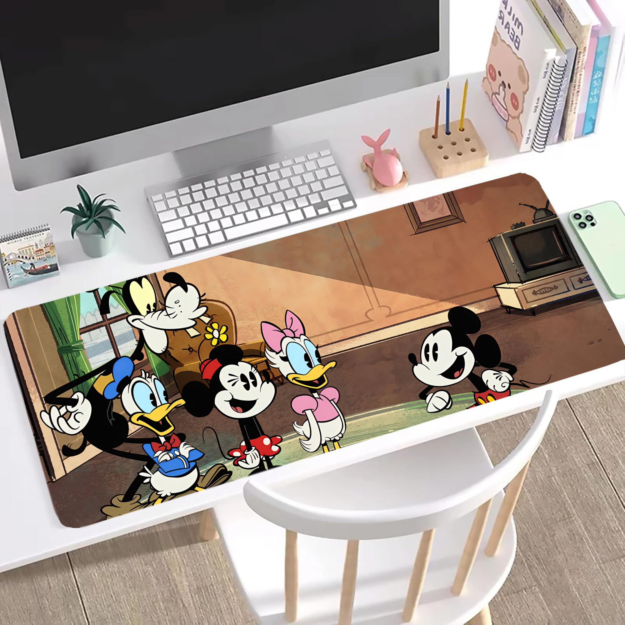 ミッキーマウス Mickey Mouse ステッチ加工 大判デスクマット／滑り止めマウスパッド