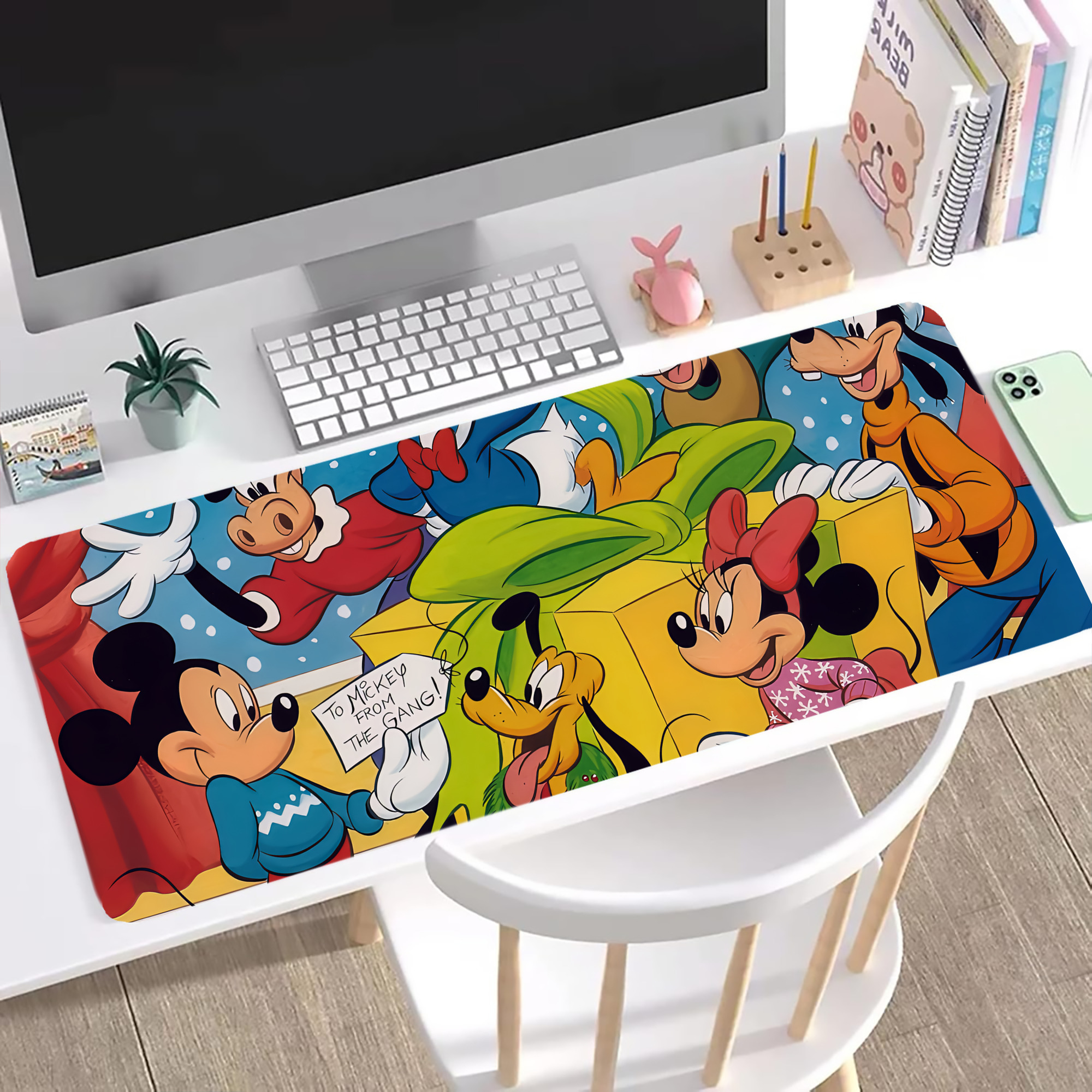 ミッキーマウス Mickey Mouse ステッチ加工 大判デスクマット／滑り止めマウスパッド