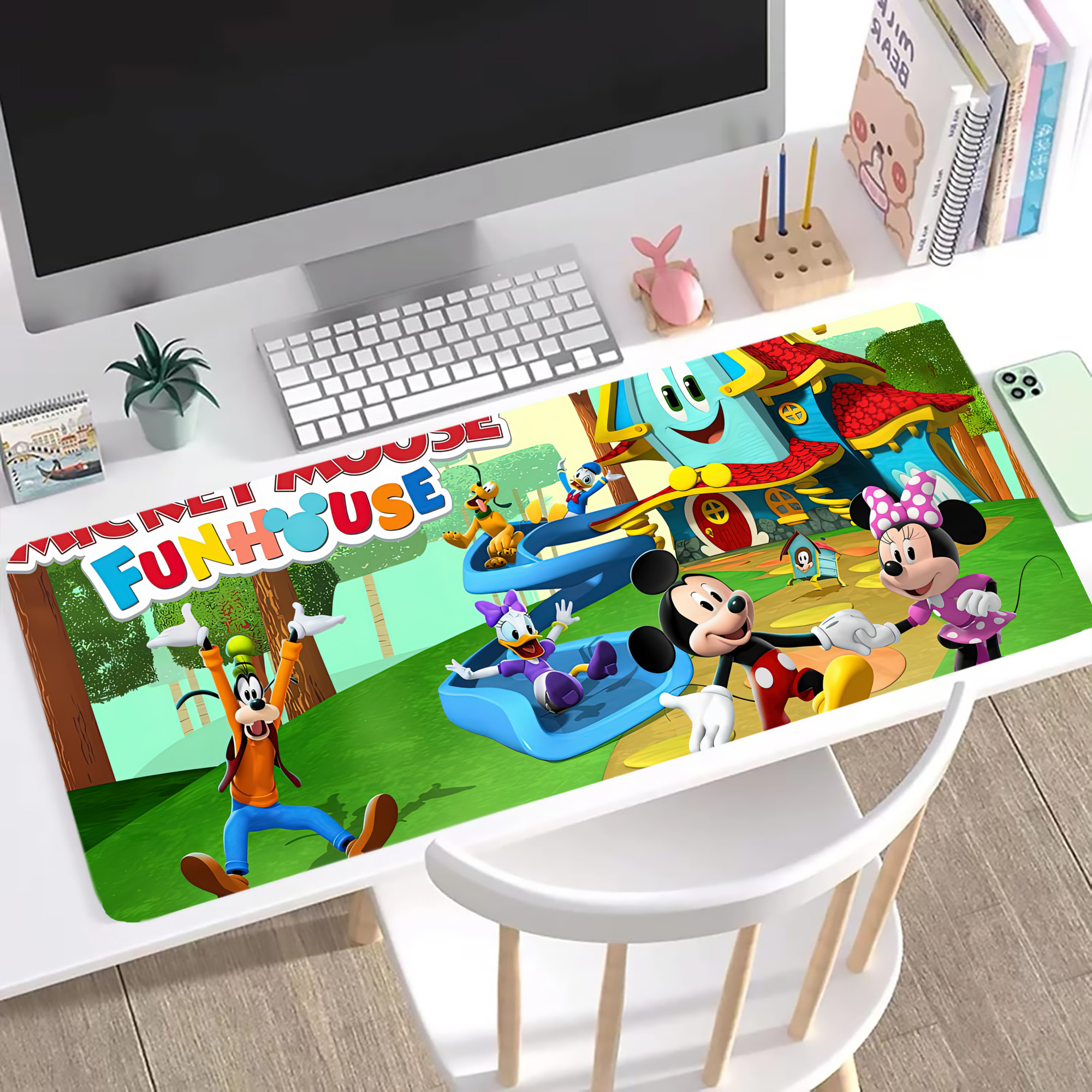 （画像用） ミッキーマウス Mickey Mouse ステッチ加工 大判デスクマット／滑り止めマウスパッド