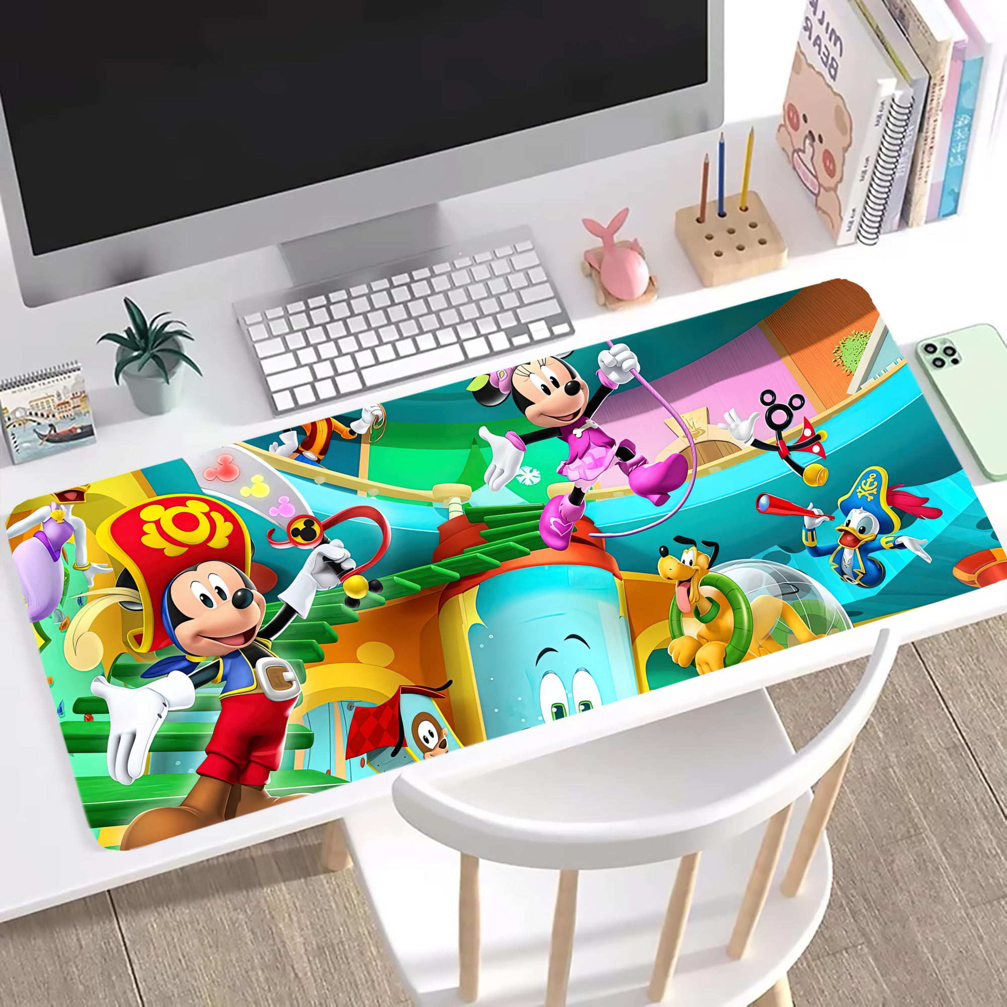 ミッキーマウス Mickey Mouse ステッチ加工 大判デスクマット／滑り止めマウスパッド