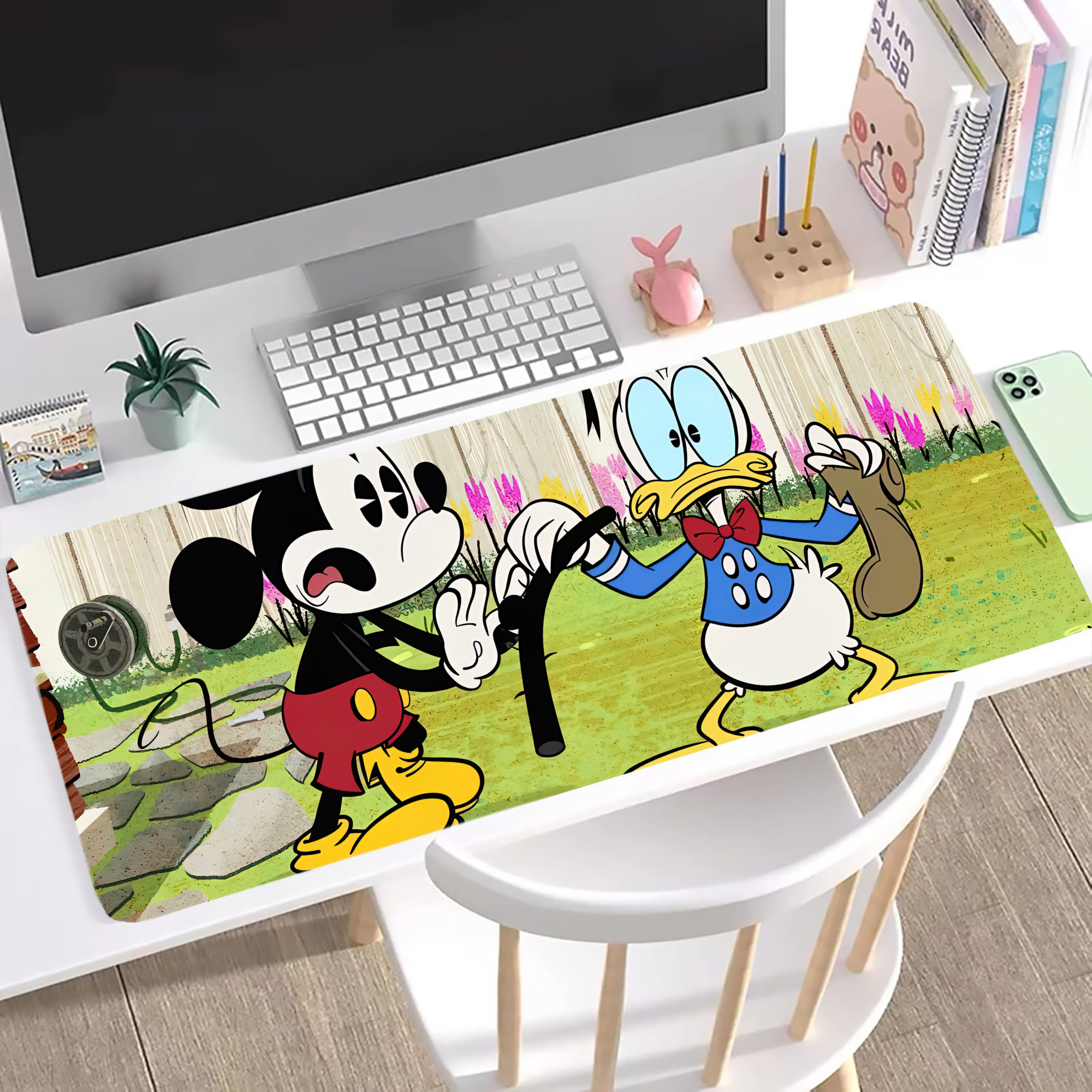 ミッキーマウス Mickey Mouse ステッチ加工 大判デスクマット／滑り止めマウスパッド