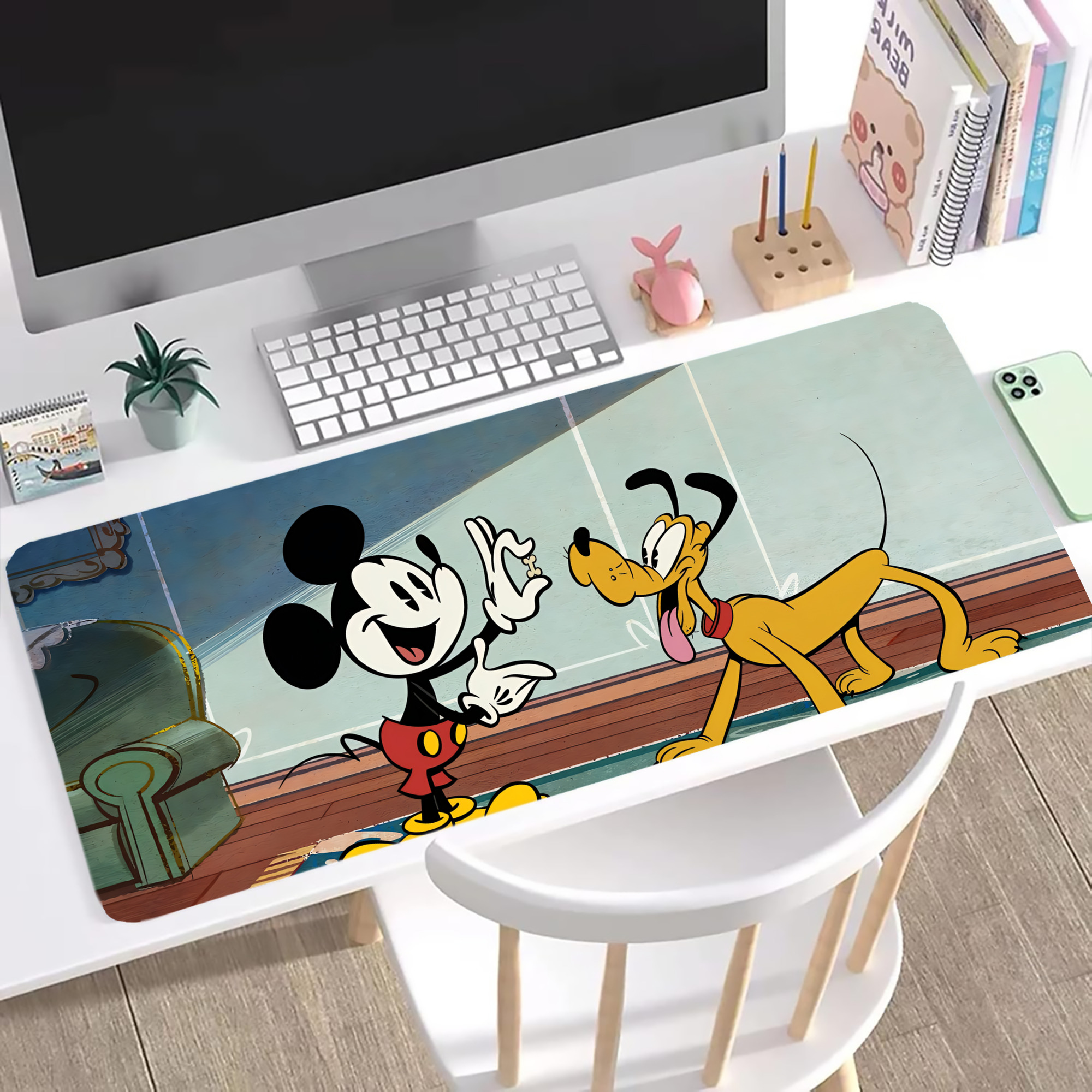 ミッキーマウス Mickey Mouse ステッチ加工 大判デスクマット／滑り止めマウスパッド