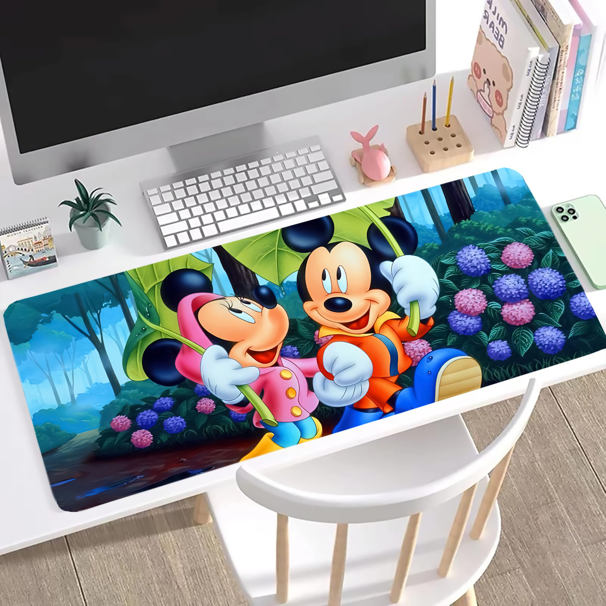 ミッキーマウス Mickey Mouse ステッチ加工 大判デスクマット／滑り止めマウスパッド
