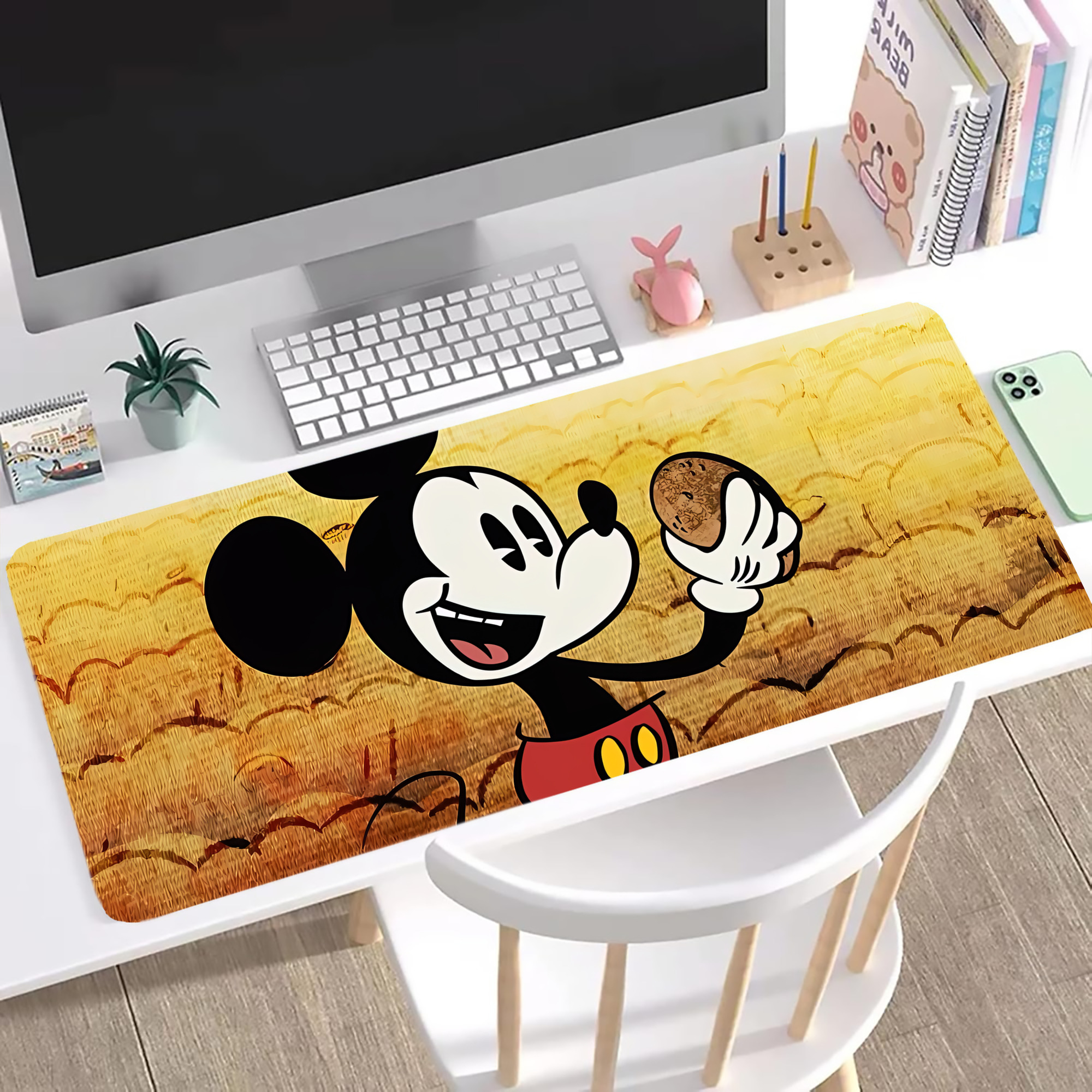ミッキーマウス Mickey Mouse ステッチ加工 大判デスクマット／滑り止めマウスパッド