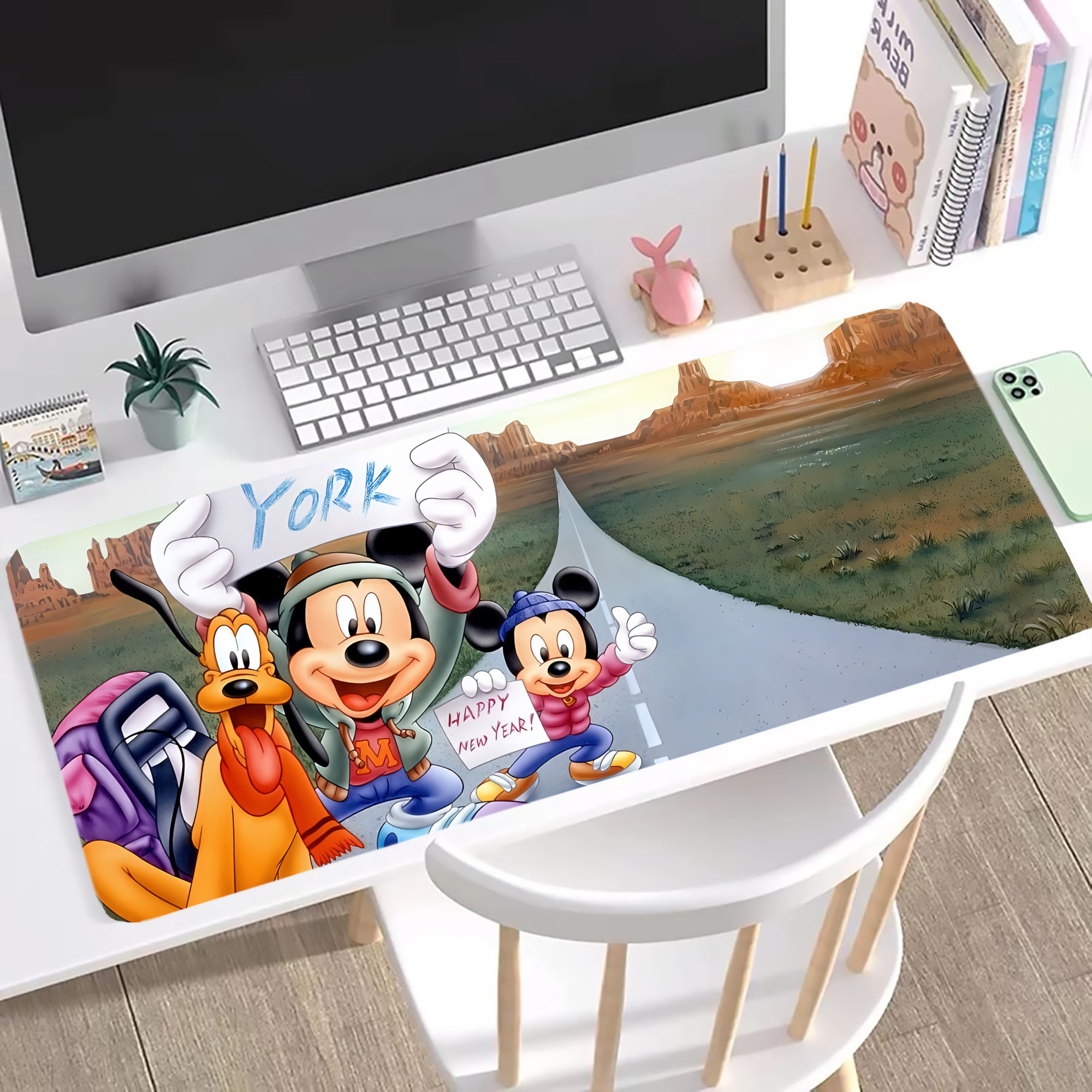 ミッキーマウス Mickey Mouse ステッチ加工 大判デスクマット／滑り止めマウスパッド