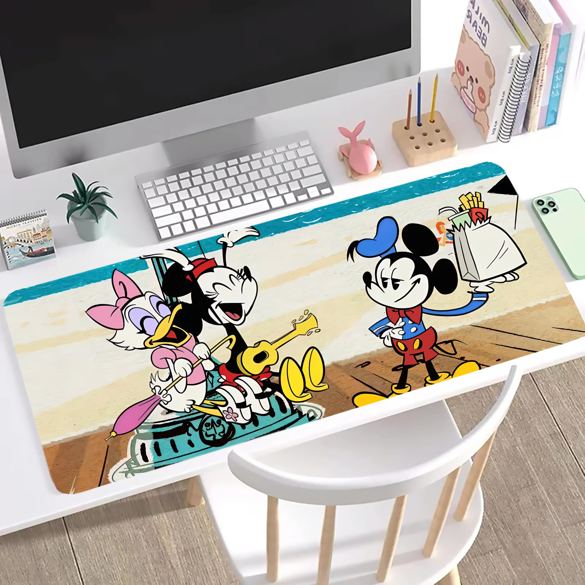 ミッキーマウス Mickey Mouse ステッチ加工 大判デスクマット／滑り止めマウスパッド