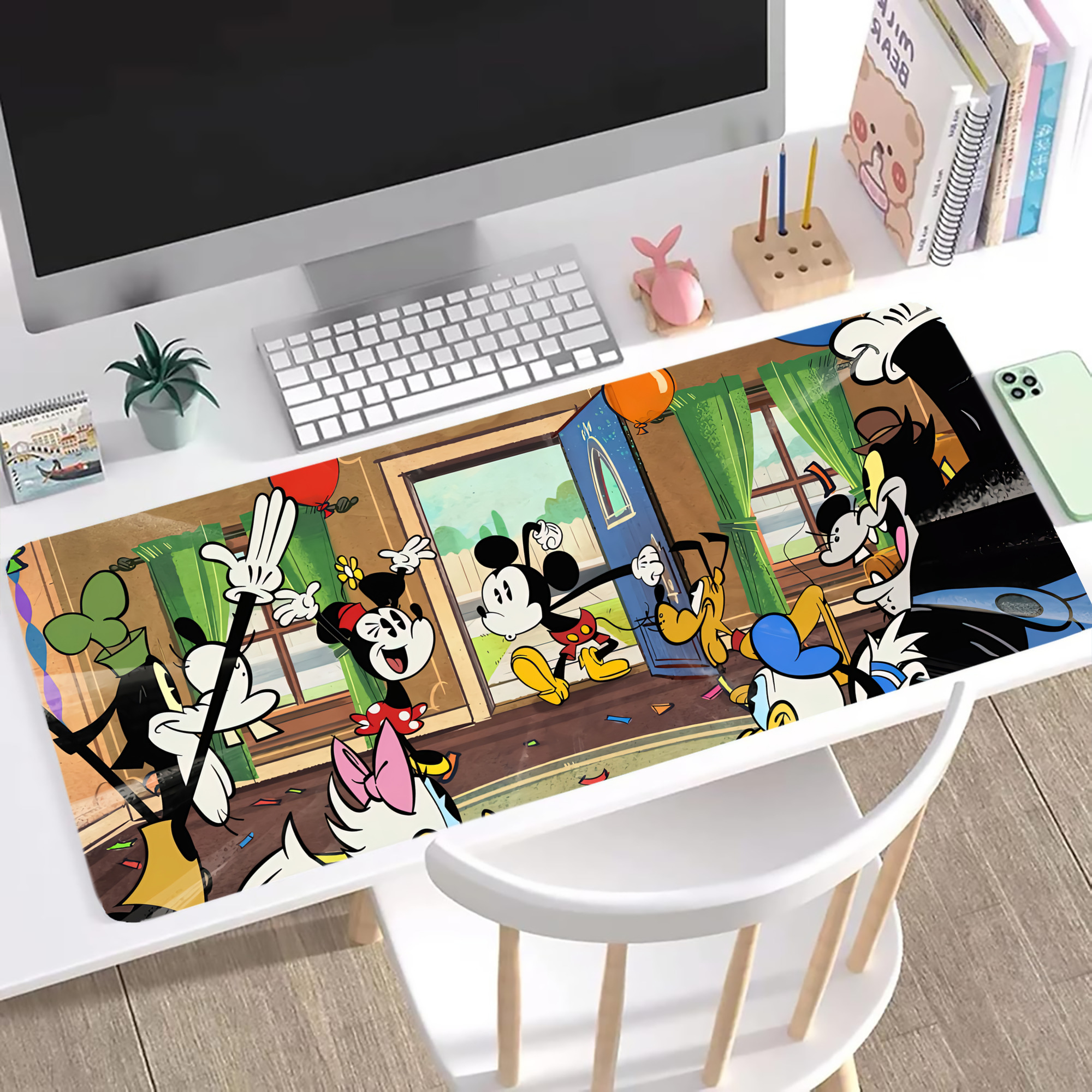 ミッキーマウス Mickey Mouse ステッチ加工 大判デスクマット／滑り止めマウスパッド