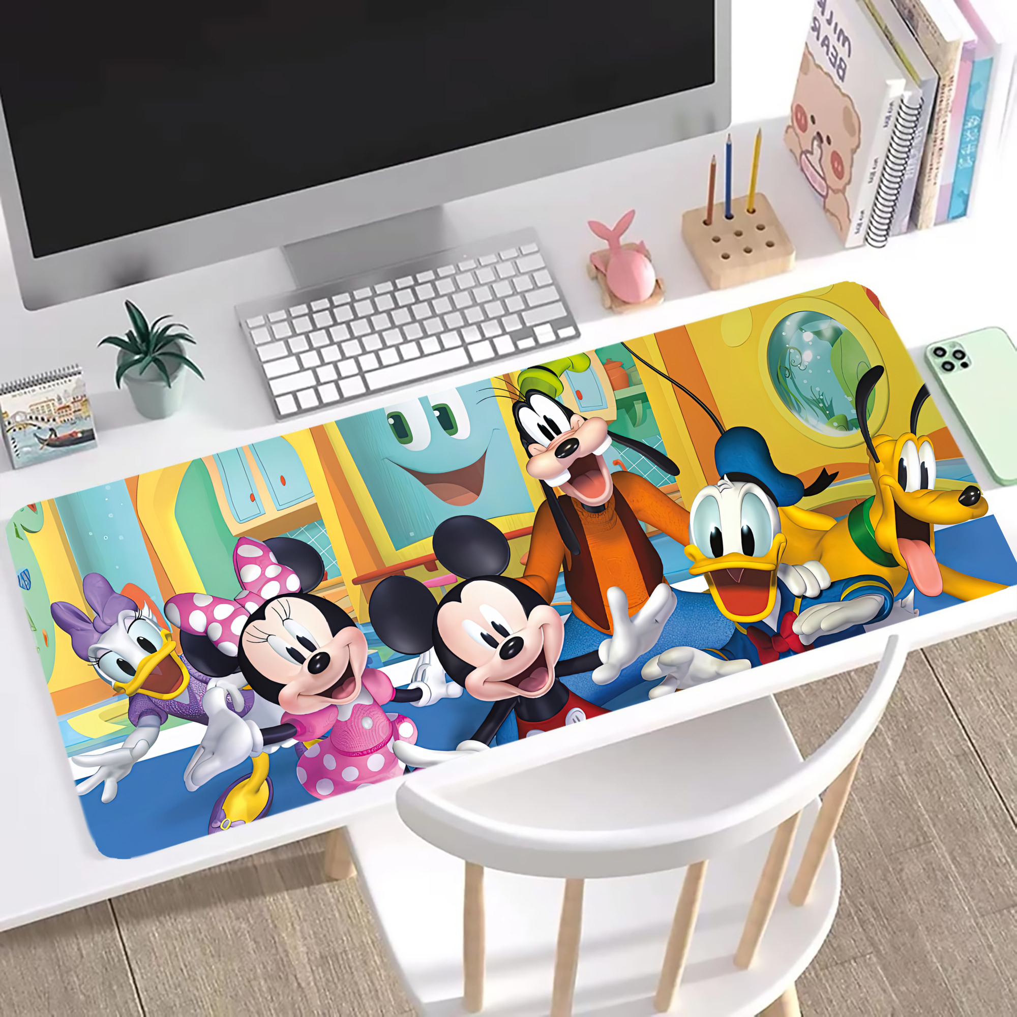 ミッキーマウス Mickey Mouse ステッチ加工 大判デスクマット／滑り止めマウスパッド