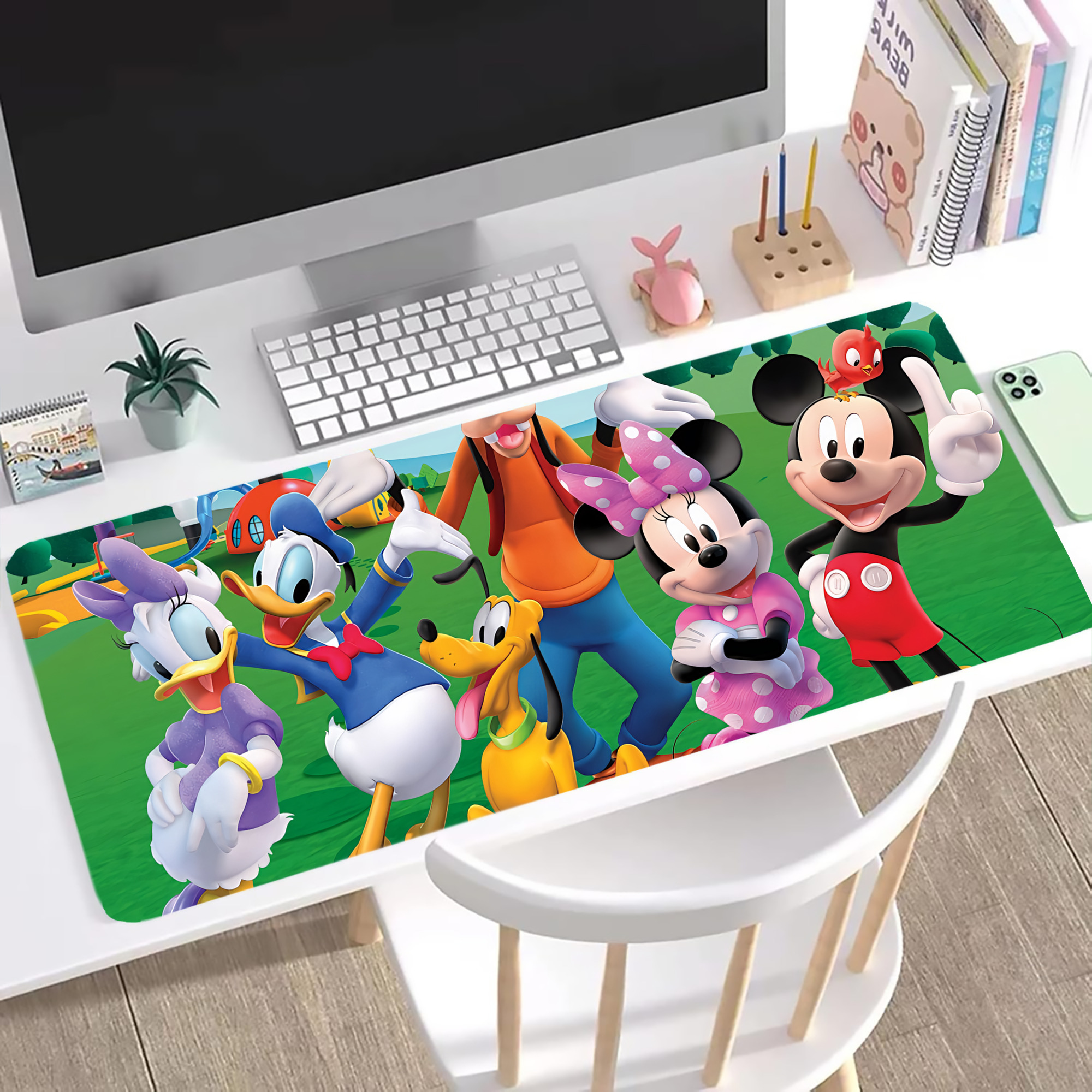 ミッキーマウス Mickey Mouse ステッチ加工 大判デスクマット／滑り止めマウスパッド