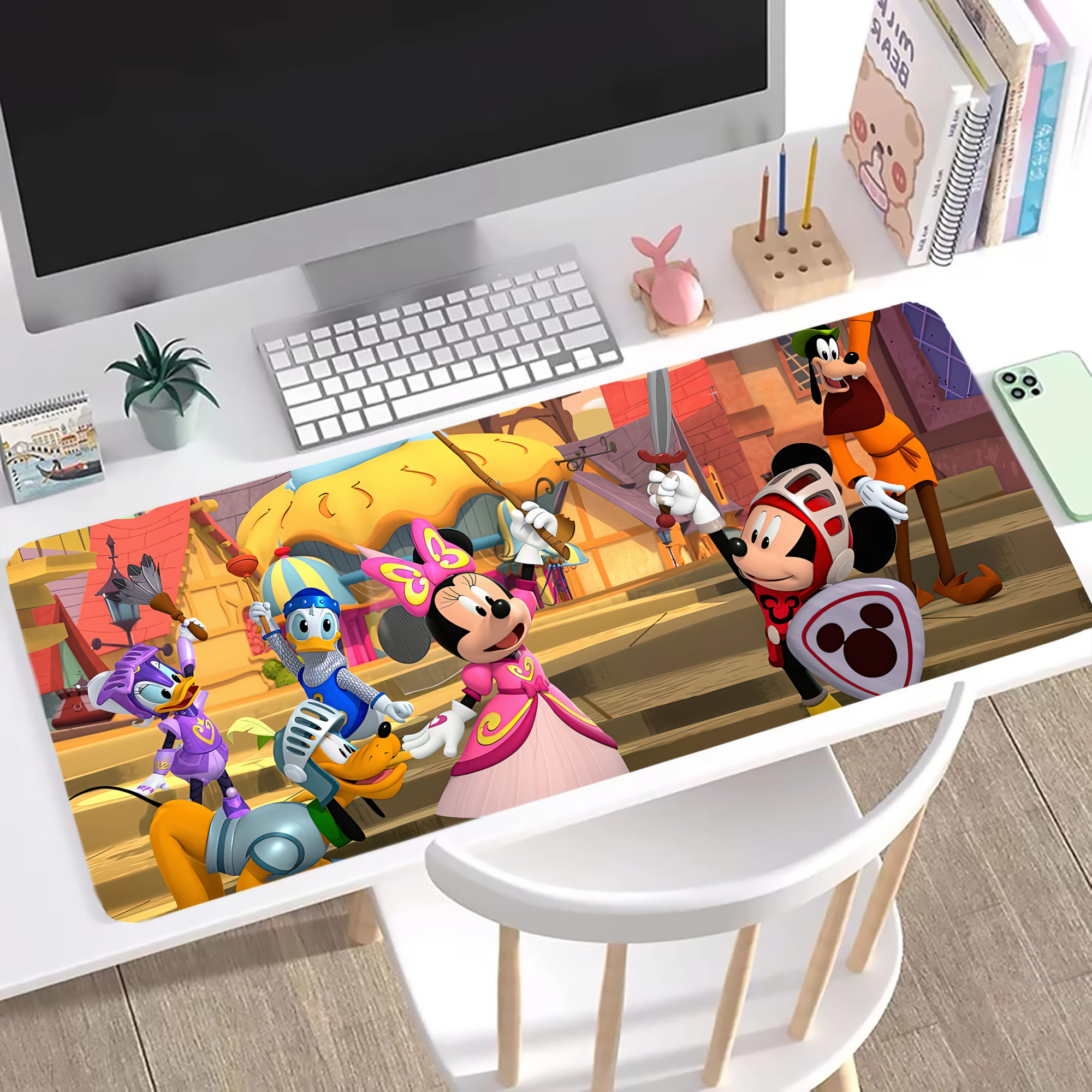 ミッキーマウス Mickey Mouse ステッチ加工 大判デスクマット／滑り止めマウスパッド