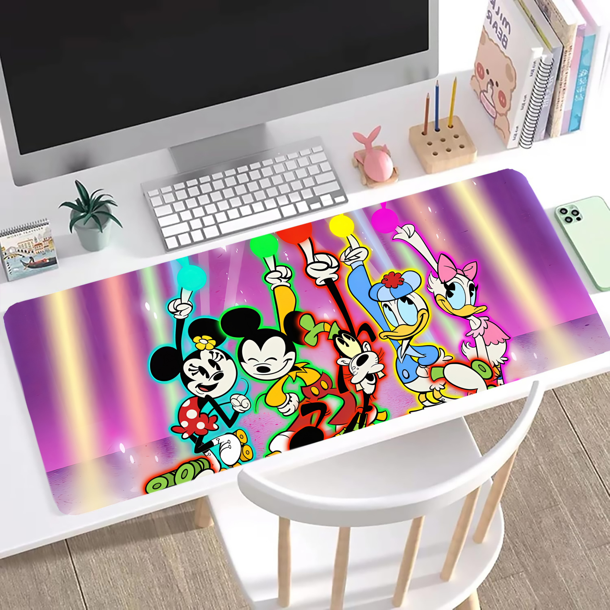 ミッキーマウス Mickey Mouse ステッチ加工 大判デスクマット／滑り止めマウスパッド