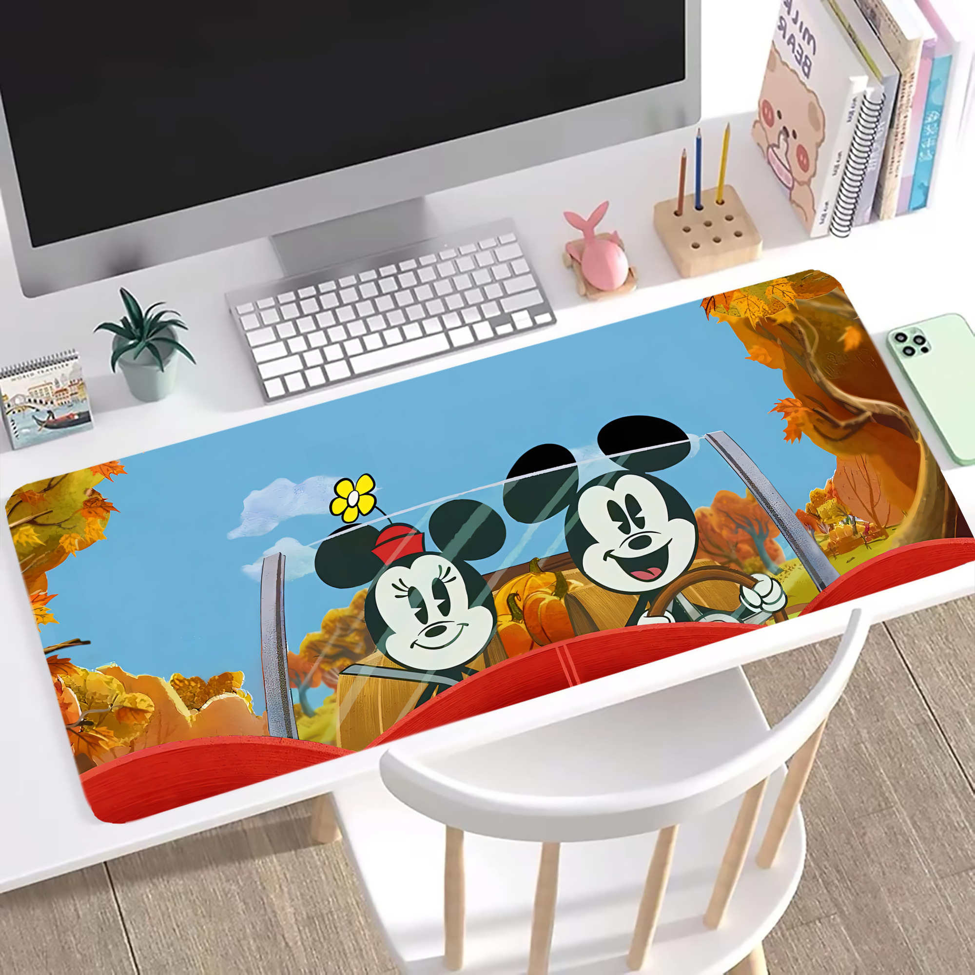 ミッキーマウス Mickey Mouse ステッチ加工 大判デスクマット／滑り止めマウスパッド