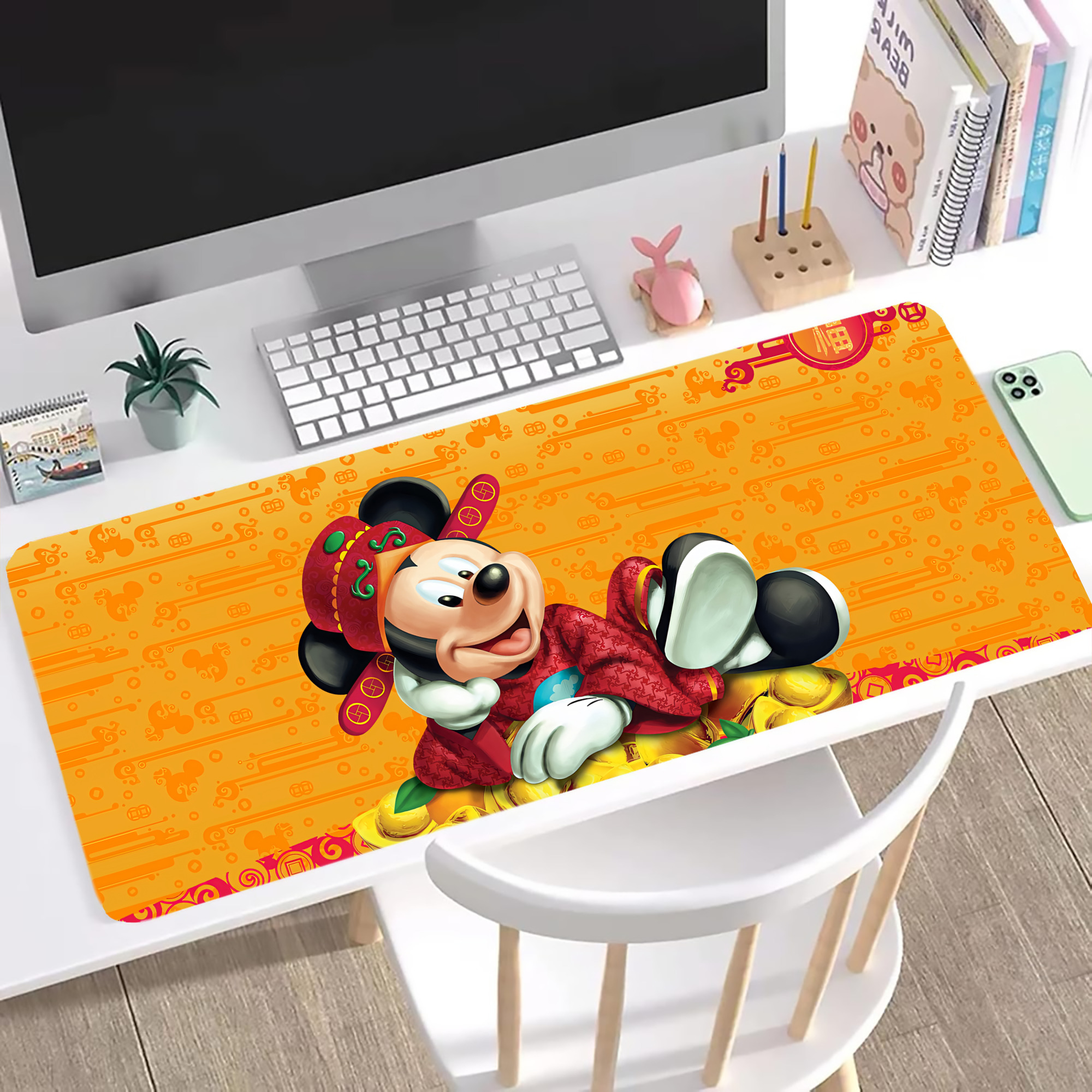 ミッキーマウス Mickey Mouse ステッチ加工 大判デスクマット／滑り止めマウスパッド