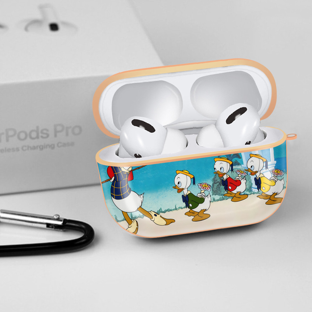 ミッキーマウス Mickey Mouse 【AirPods Pro用】ハードシェル保護ケース｜耐衝撃・防指紋・カラビナ付き商品仕様