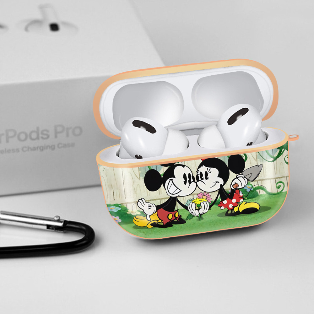 ミッキーマウス Mickey Mouse 【AirPods Pro用】ハードシェル保護ケース｜耐衝撃・防指紋・カラビナ付き商品仕様
