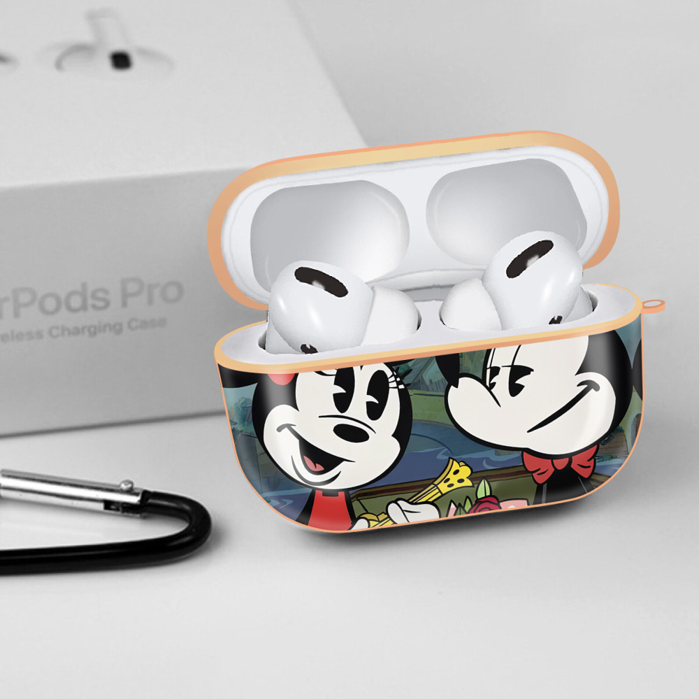 ミッキーマウス Mickey Mouse 【AirPods Pro用】ハードシェル保護ケース｜耐衝撃・防指紋・カラビナ付き商品仕様