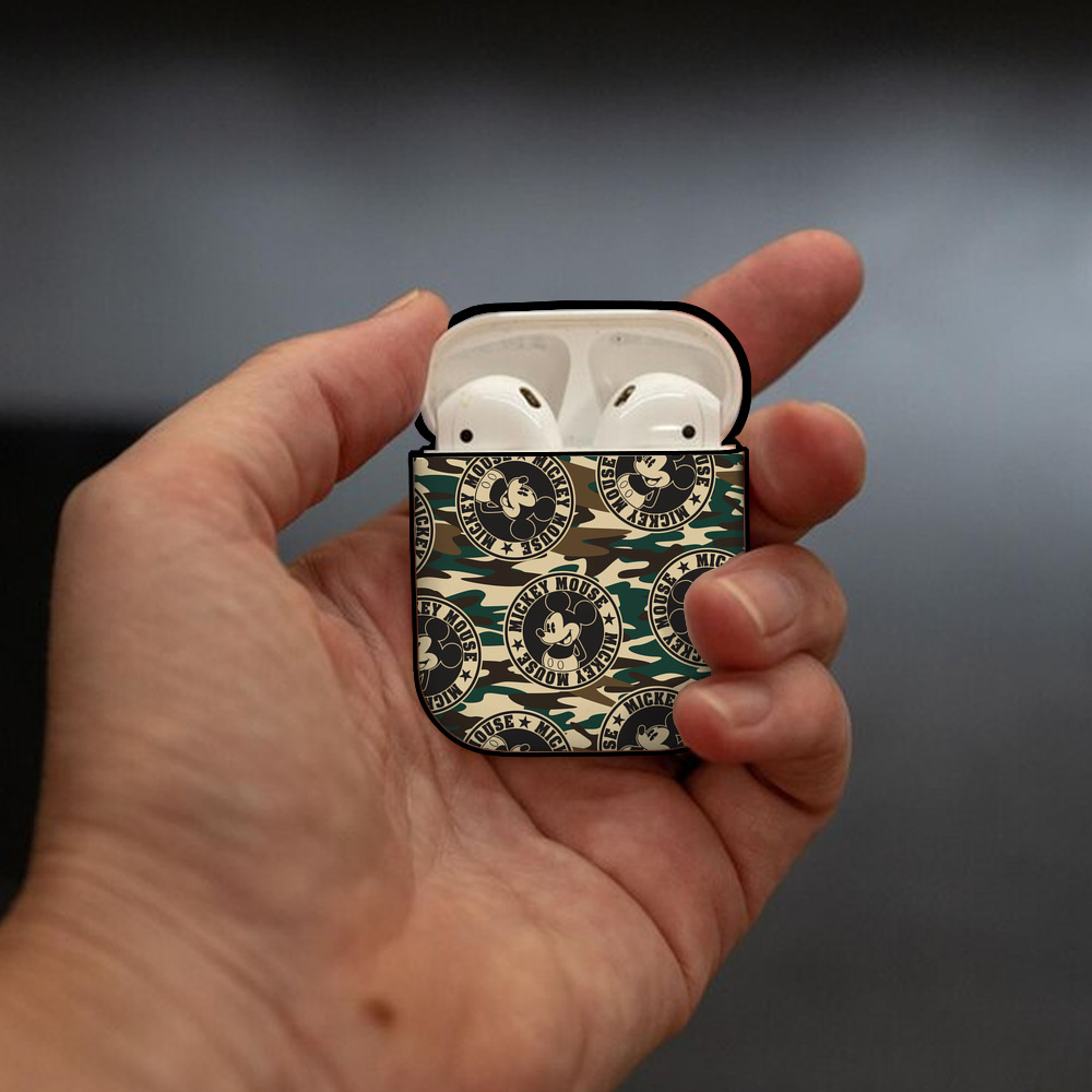 ミッキーマウス Mickey Mouse AirPods 第2世代保護ケース ハードシェル ブラック 耐衝撃・防指紋・カラビナ付き