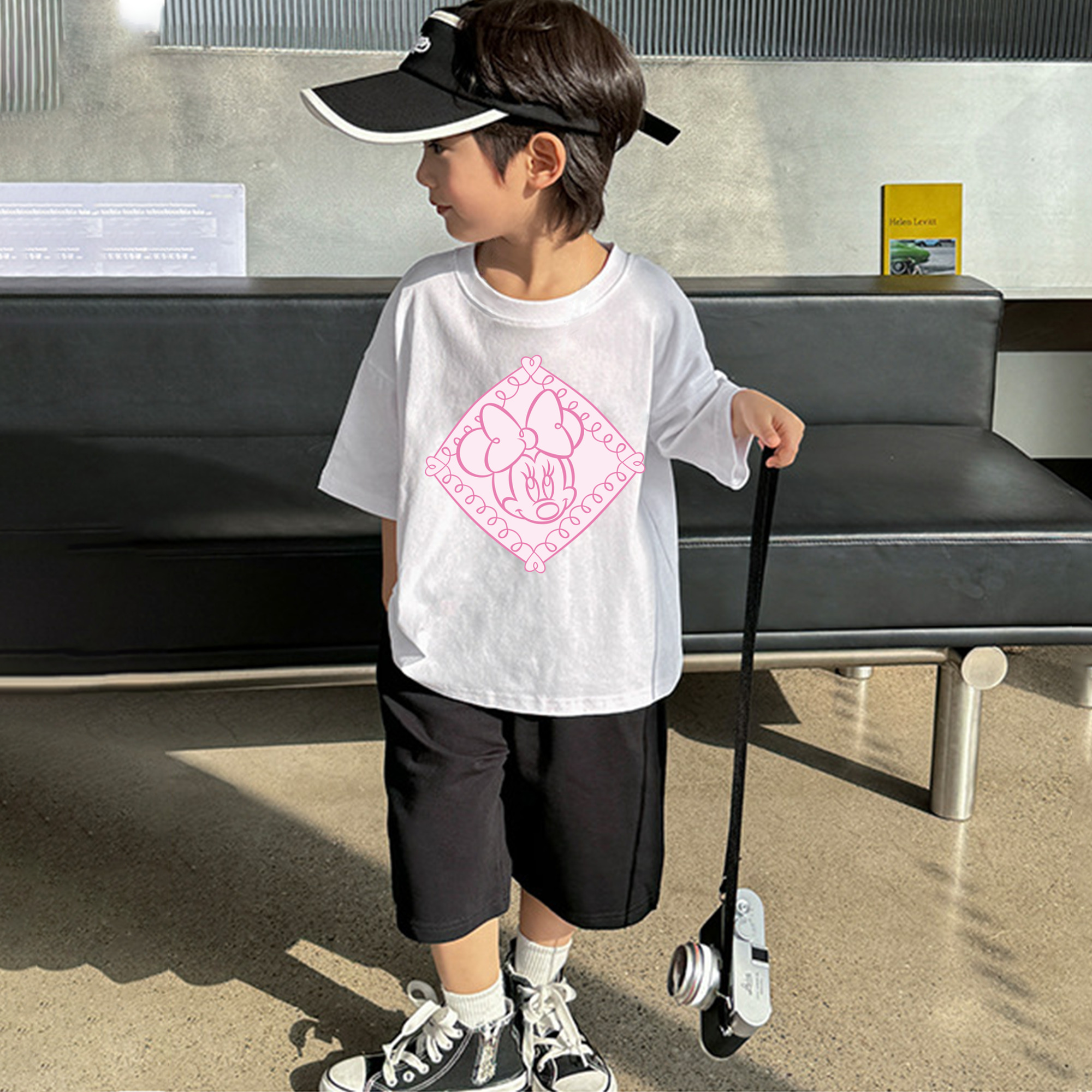 ミッキーマウス Mickey Mouse 綿100％キッズTシャツ（フロントプリント）