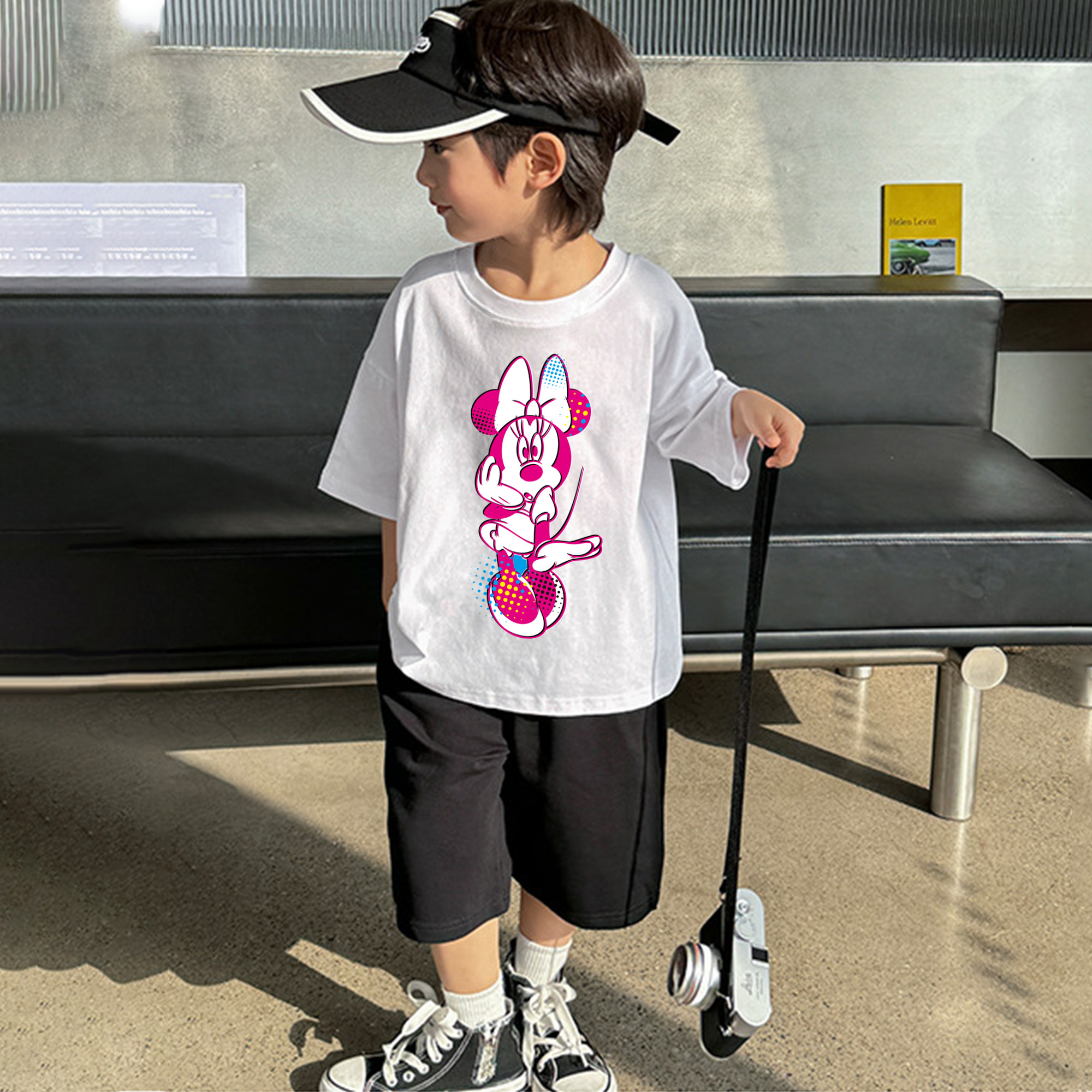 ミッキーマウス Mickey Mouse 綿100％キッズTシャツ（フロントプリント）