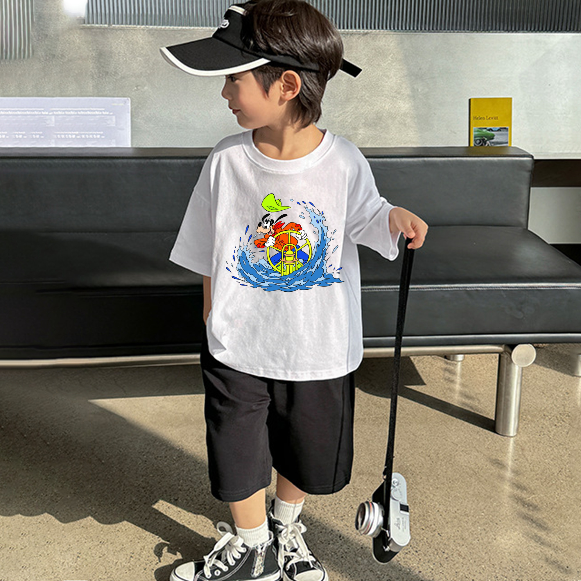 ミッキーマウス Mickey Mouse 綿100％キッズTシャツ（フロントプリント）