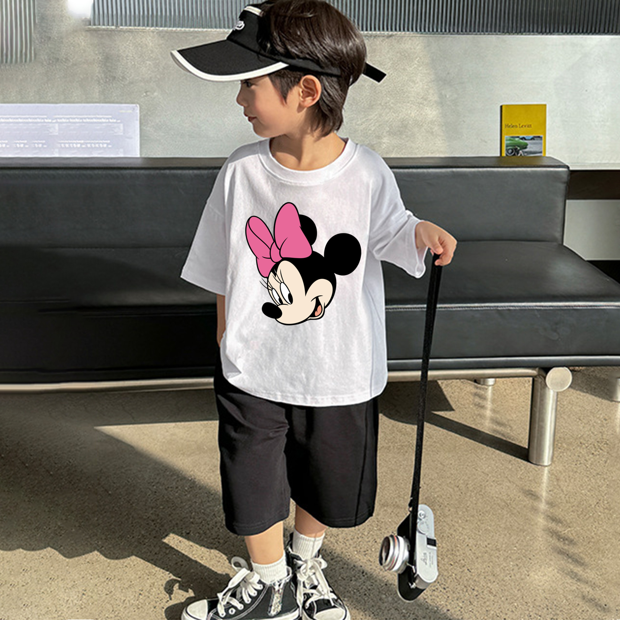 ミッキーマウス Mickey Mouse 綿100％キッズTシャツ（フロントプリント）