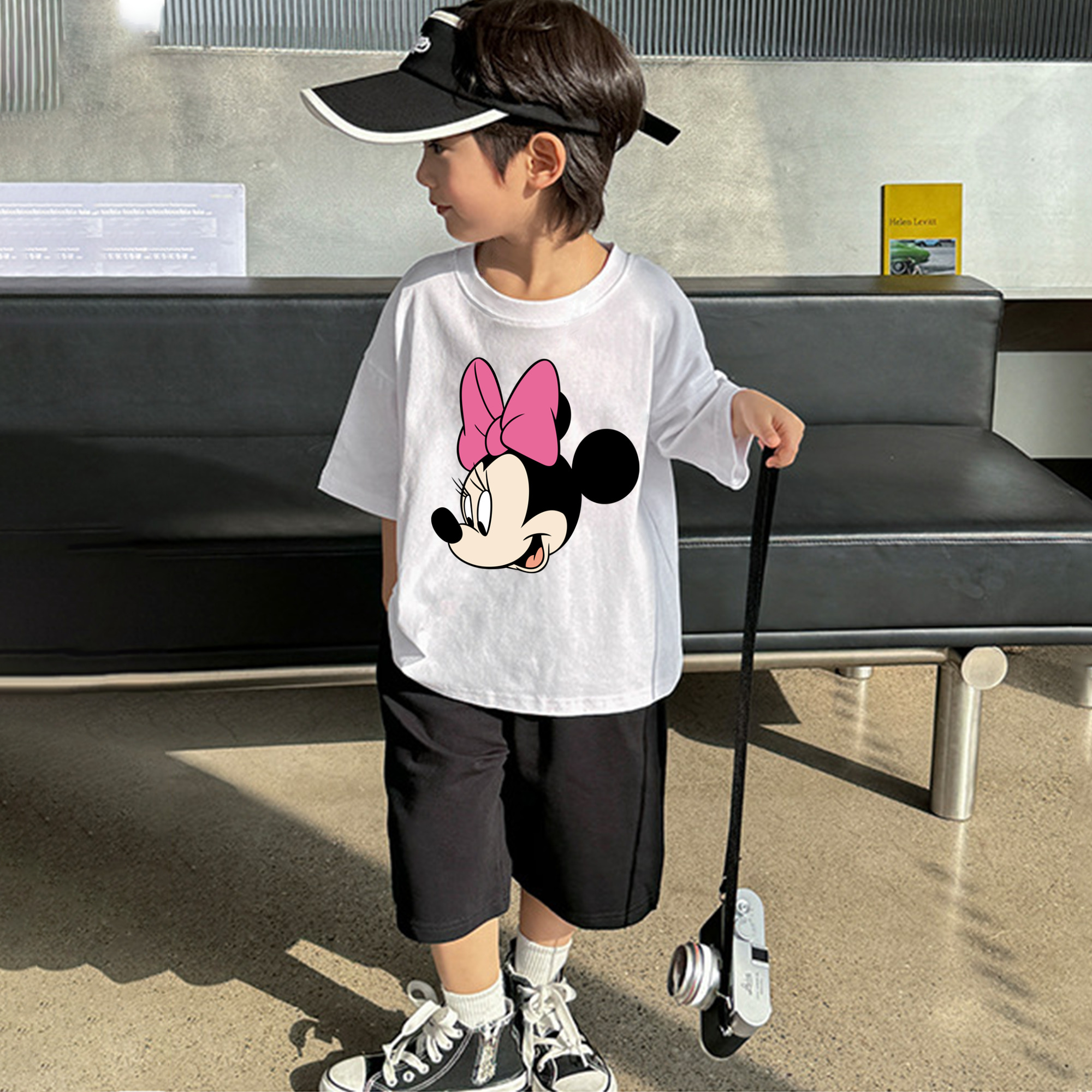 ミッキーマウス Mickey Mouse 綿100％キッズTシャツ（フロントプリント）