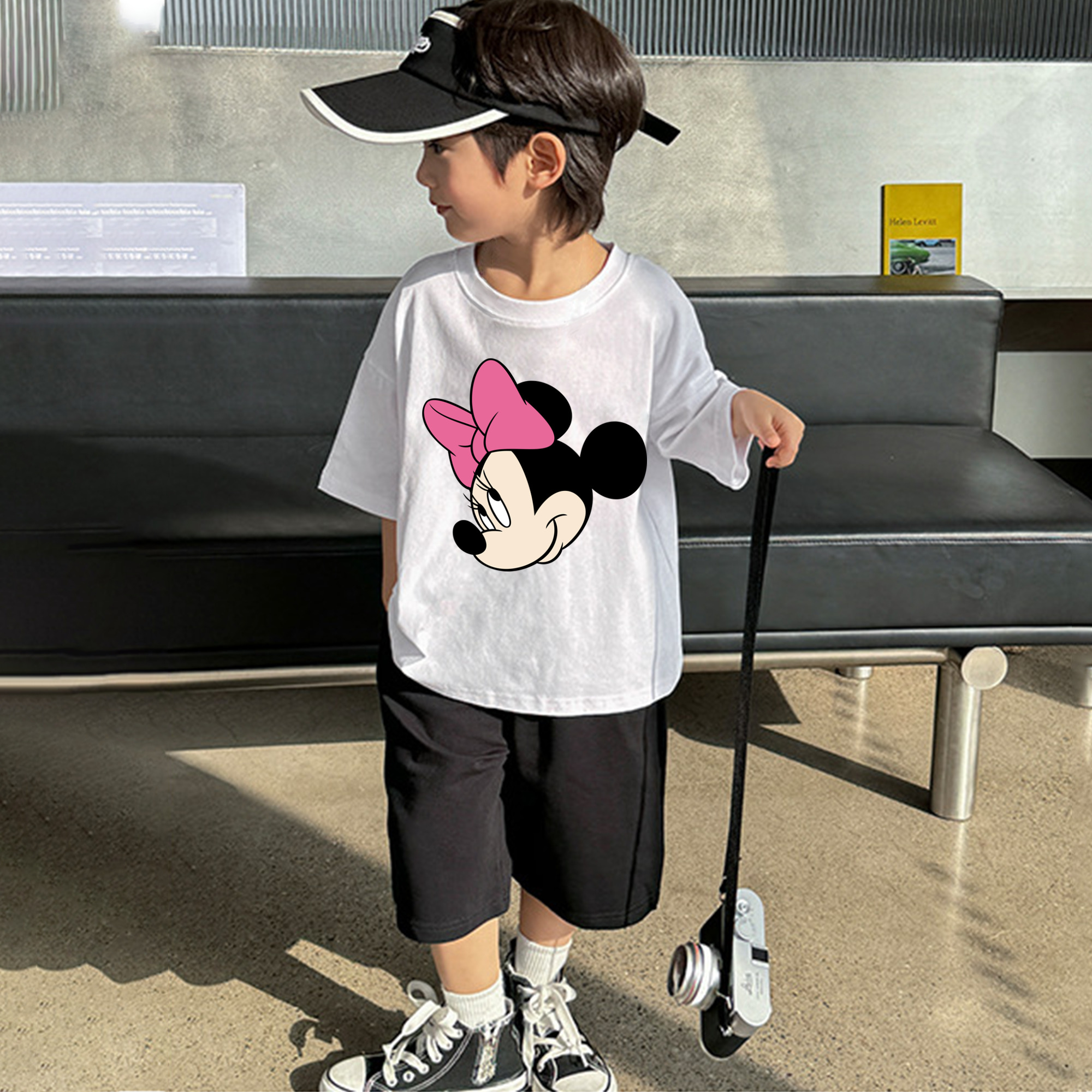 ミッキーマウス Mickey Mouse 綿100％キッズTシャツ（フロントプリント）