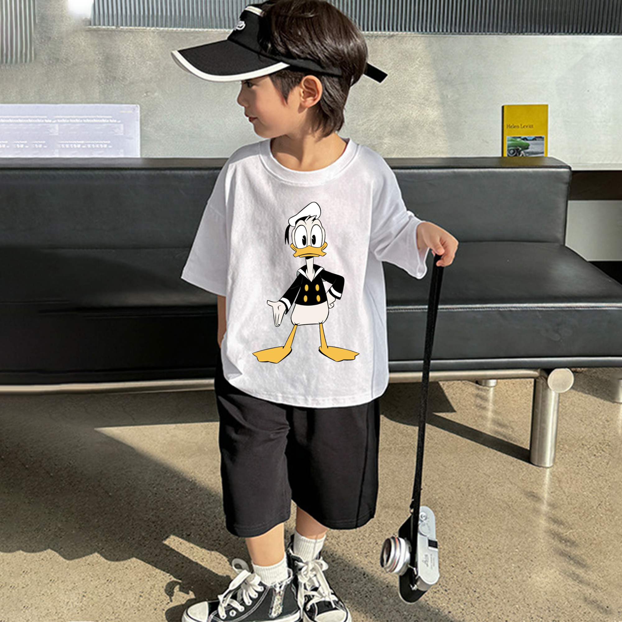 ミッキーマウス Mickey Mouse 綿100％キッズTシャツ（フロントプリント）