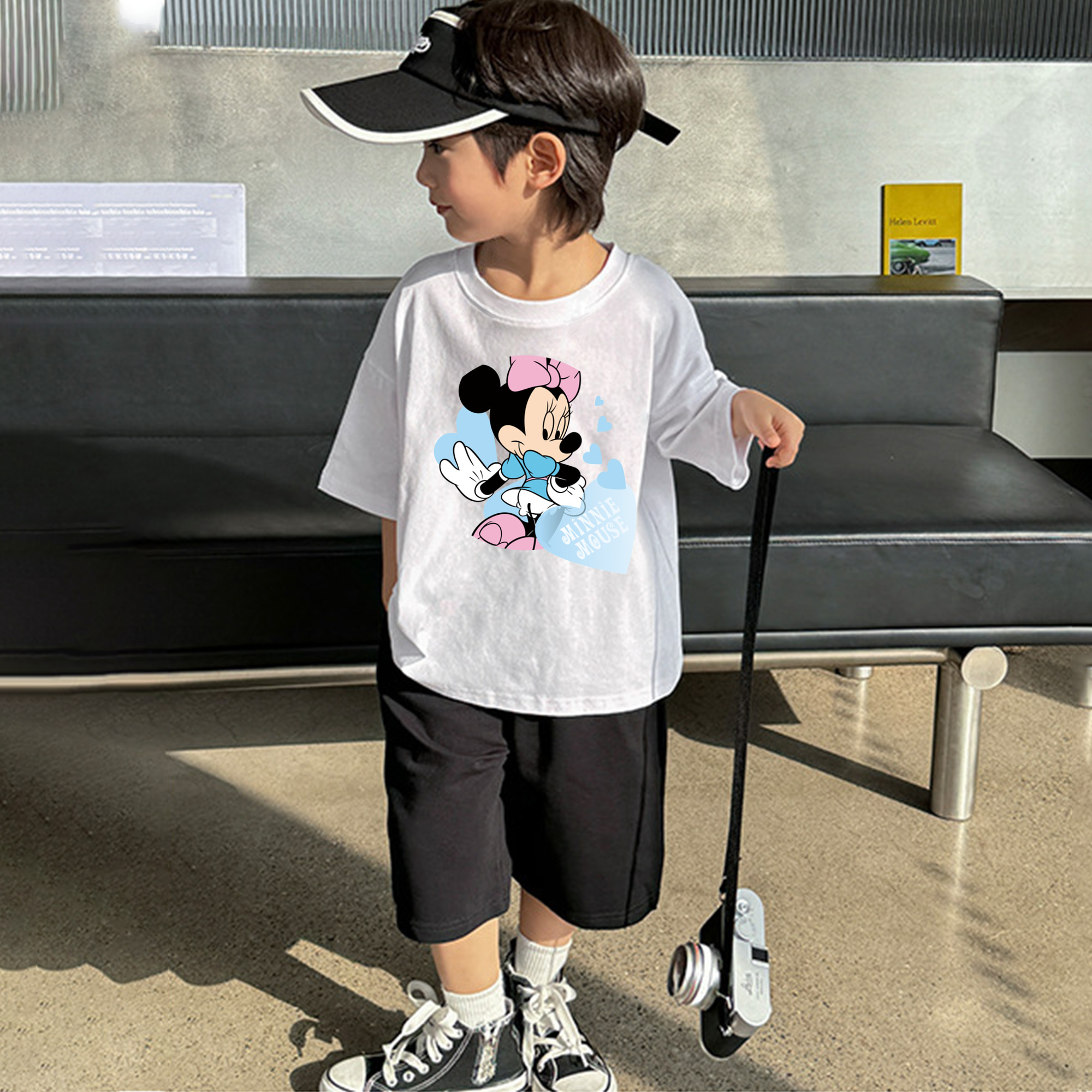 ミッキーマウス Mickey Mouse 綿100％キッズTシャツ（フロントプリント）