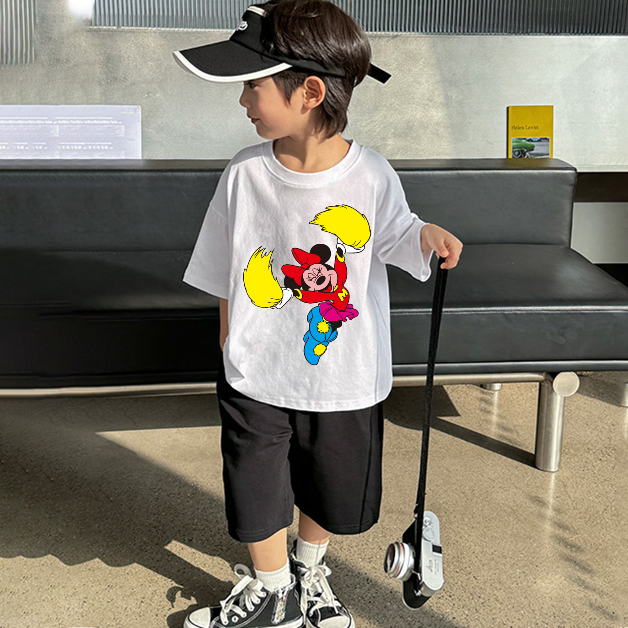 ミッキーマウス Mickey Mouse 綿100％キッズTシャツ（フロントプリント）