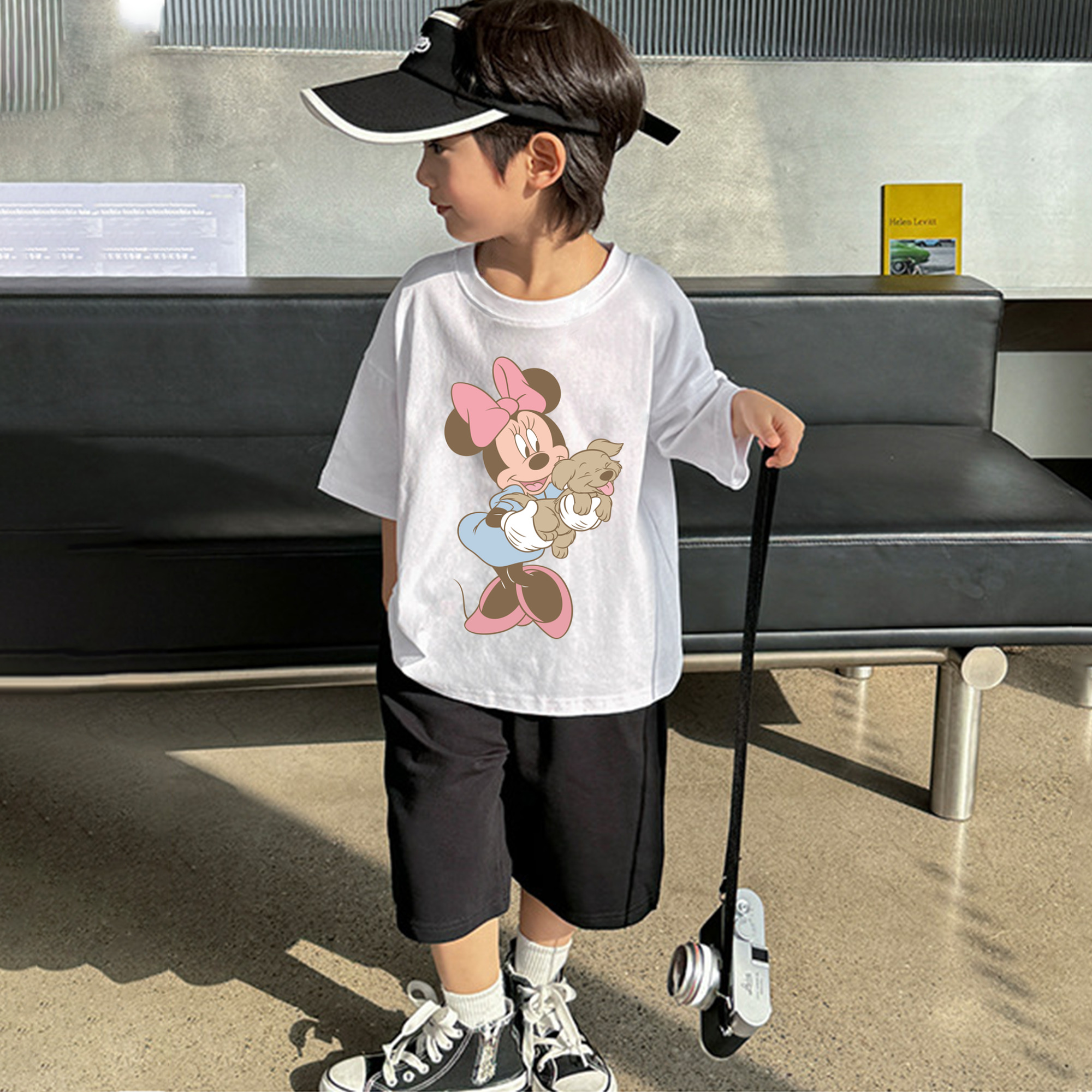 ミッキーマウス Mickey Mouse 綿100％キッズTシャツ（フロントプリント）