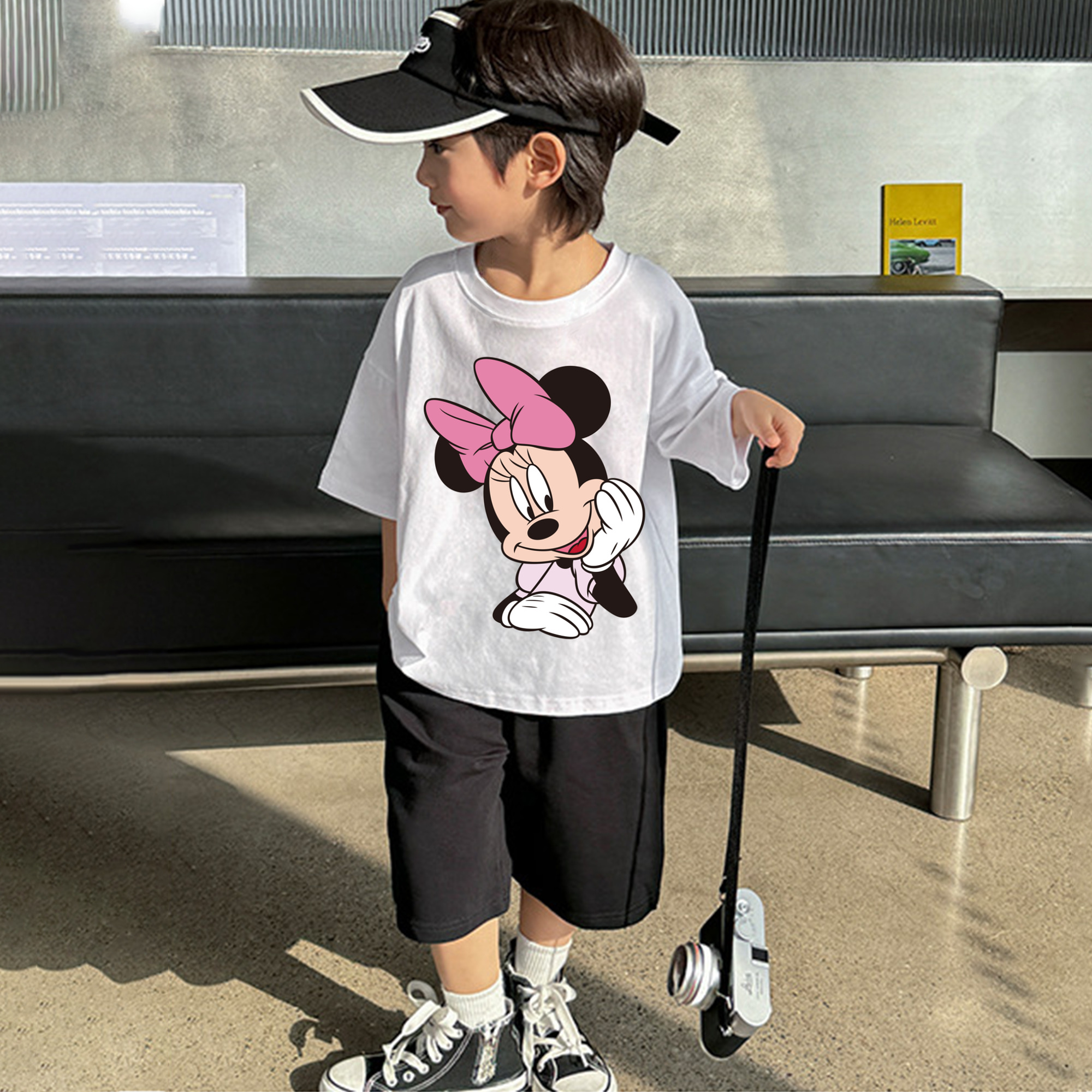 ミッキーマウス Mickey Mouse 綿100％キッズTシャツ（フロントプリント）