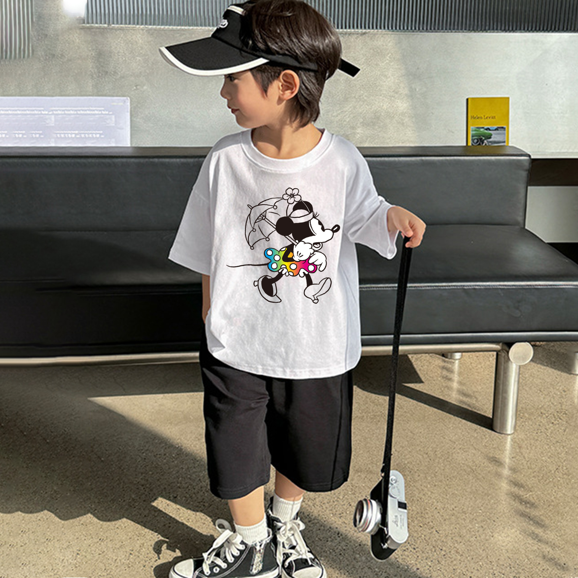 ミッキーマウス Mickey Mouse 綿100％キッズTシャツ（フロントプリント）