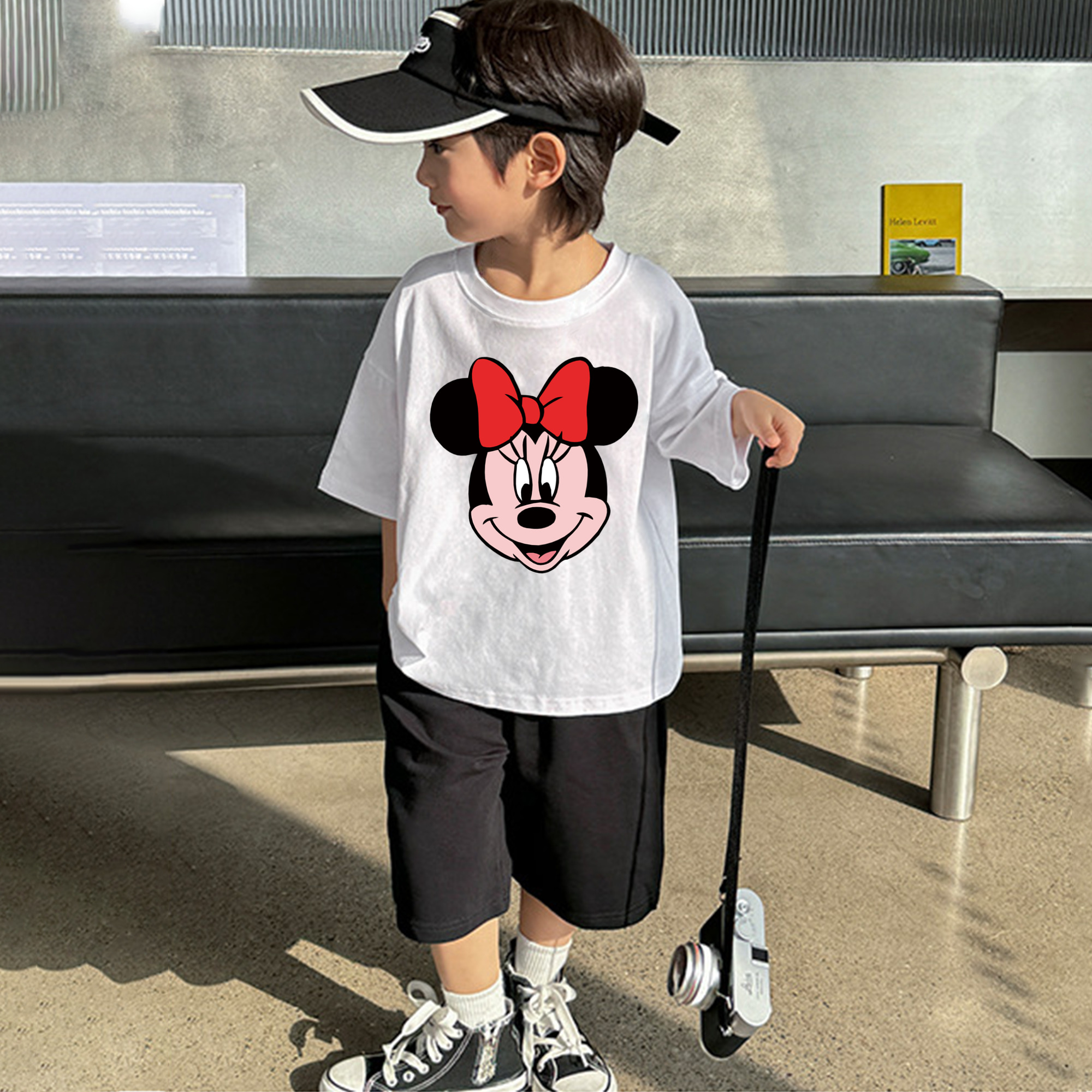 ミッキーマウス Mickey Mouse 綿100％キッズTシャツ（フロントプリント）